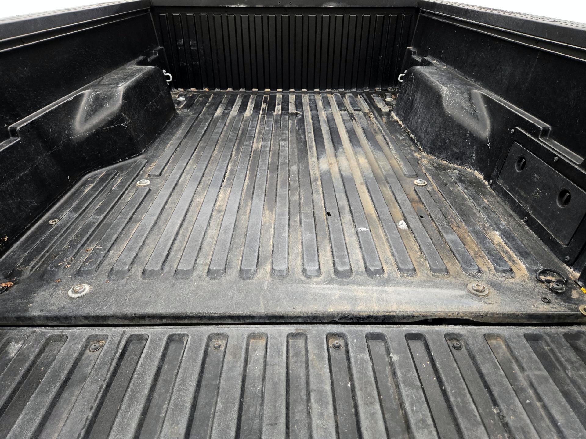 Thumbnail: 2022 Toyota Tacoma - 20