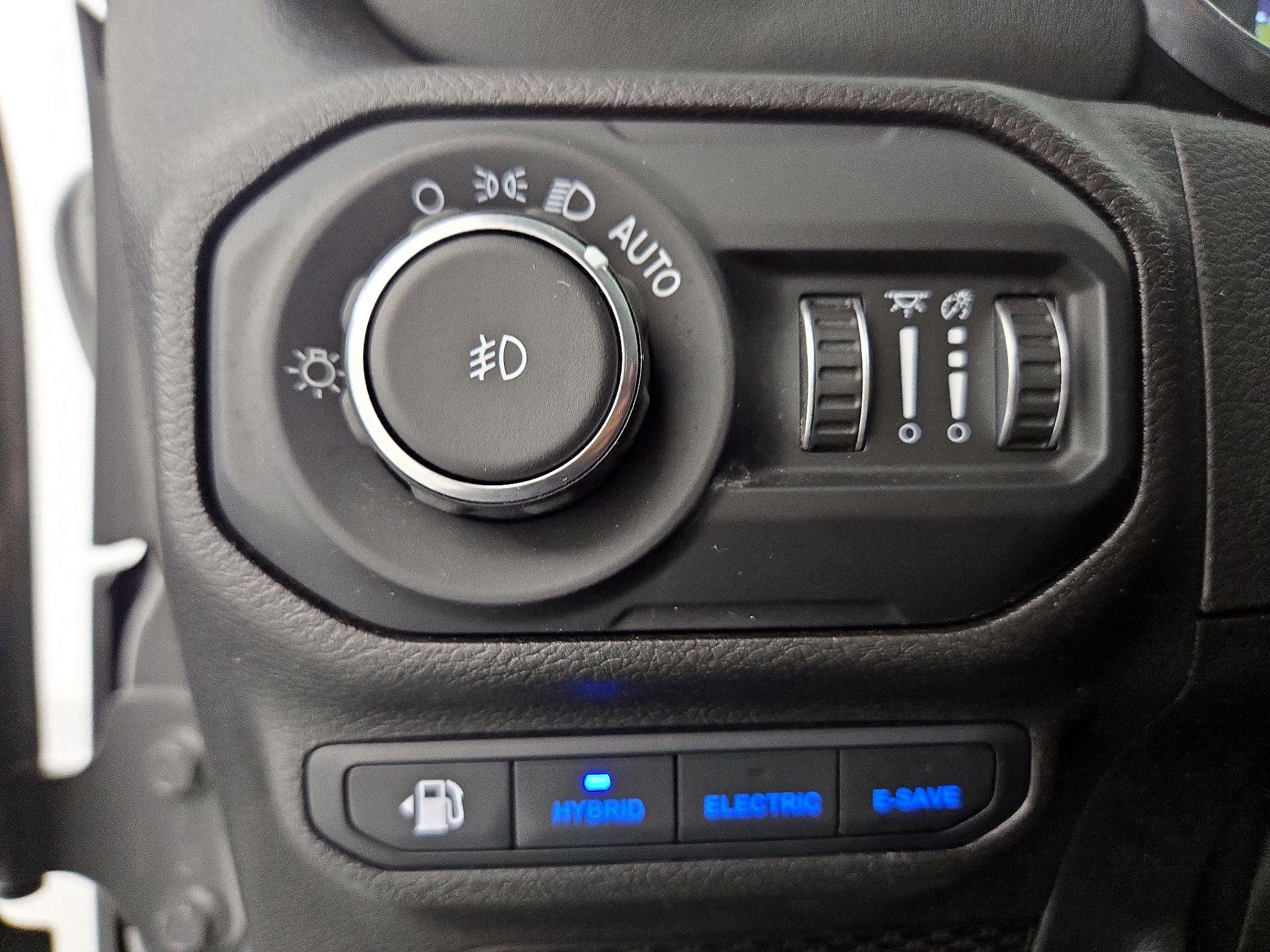 Thumbnail: 2022 Jeep Wrangler - 13