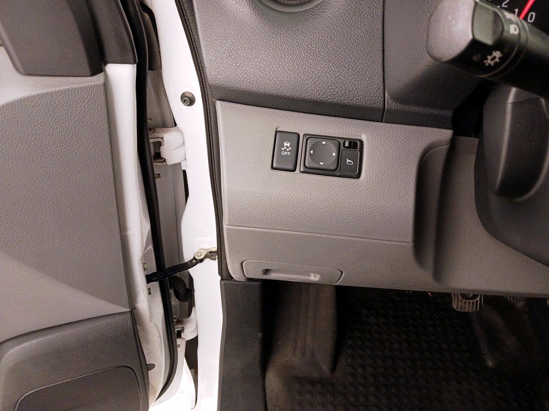 Thumbnail: 2021 Nissan NV200 - 13