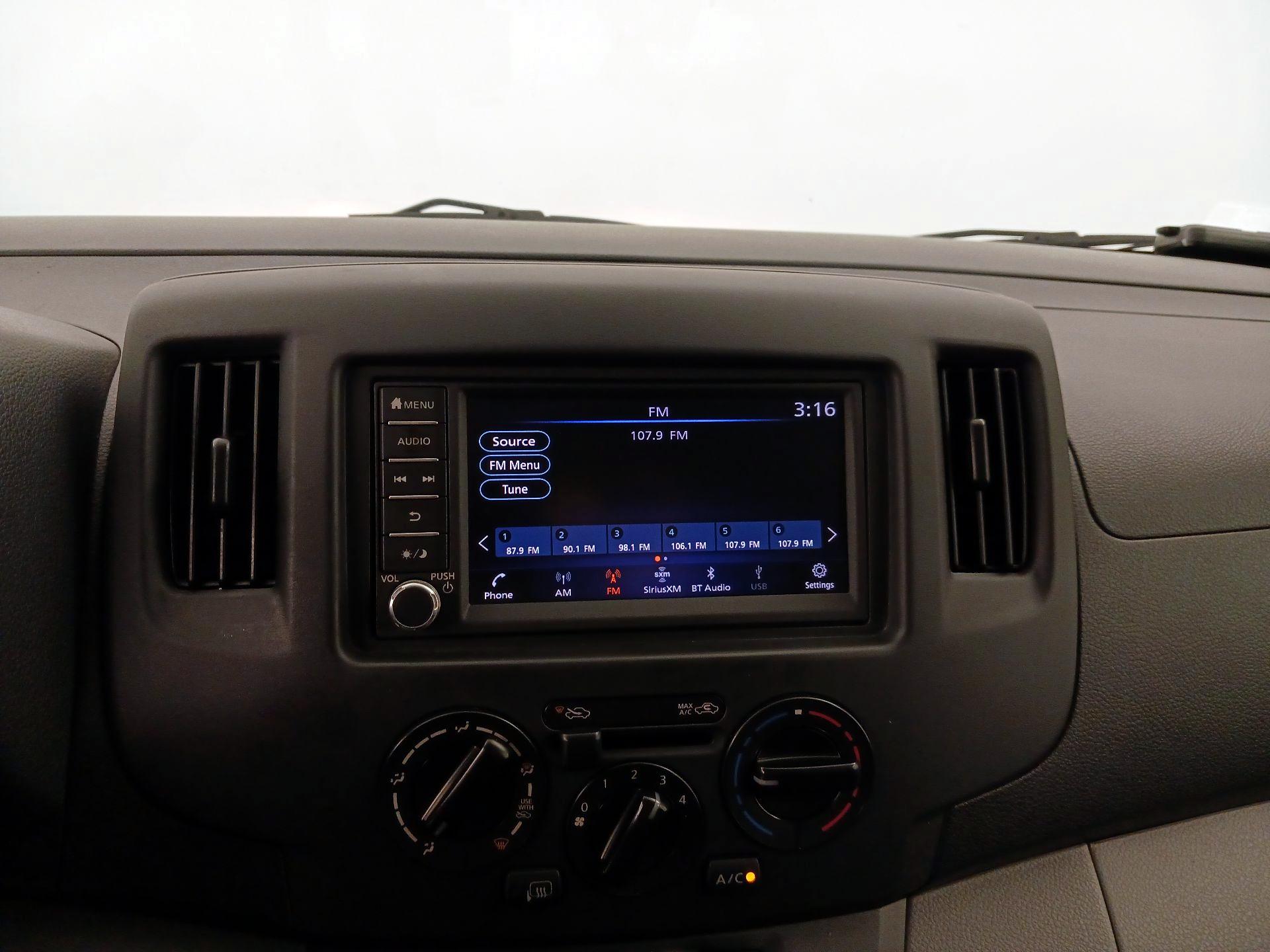 Thumbnail: 2021 Nissan NV200 - 16