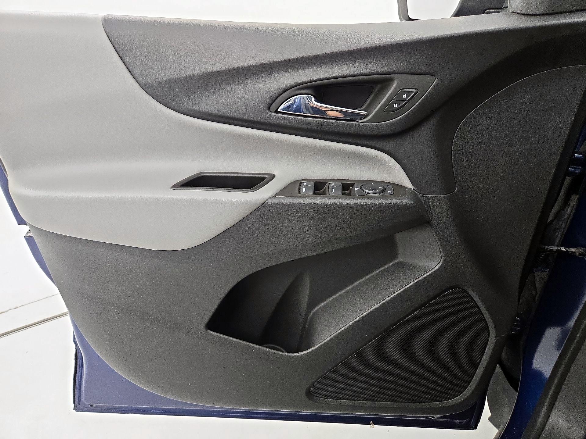 Thumbnail: 2023 Chevrolet Equinox - 12