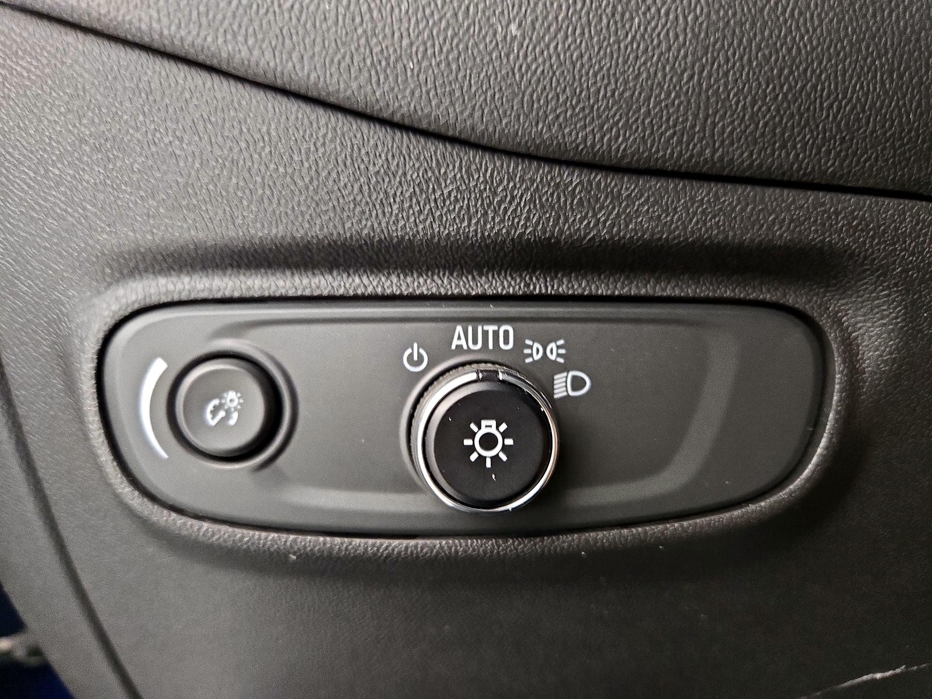 Thumbnail: 2023 Chevrolet Equinox - 13