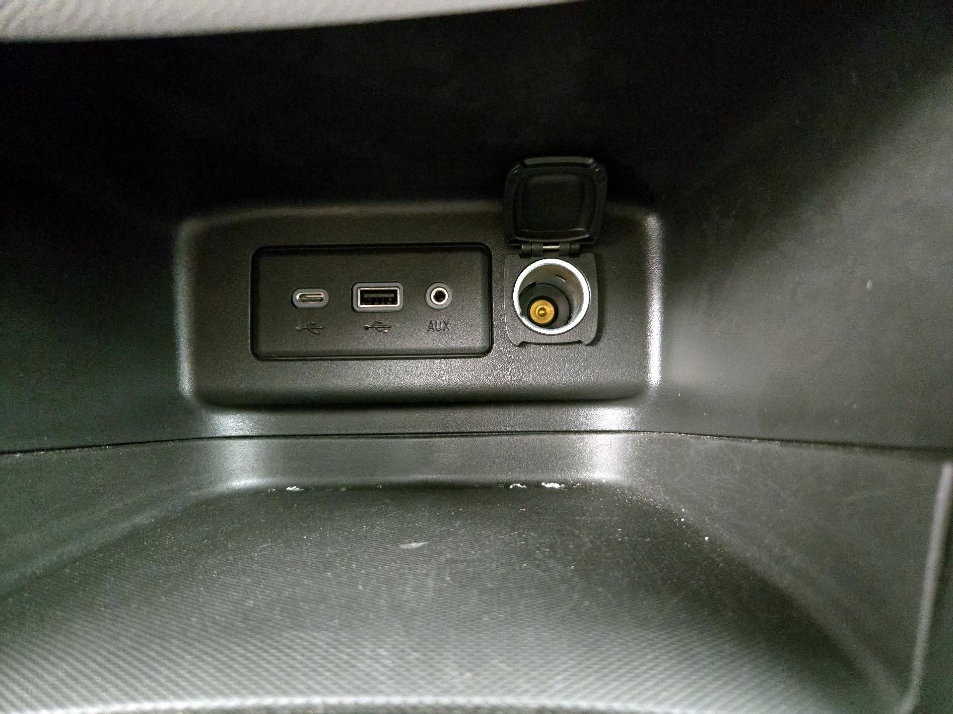 Thumbnail: 2023 Chevrolet Equinox - 18