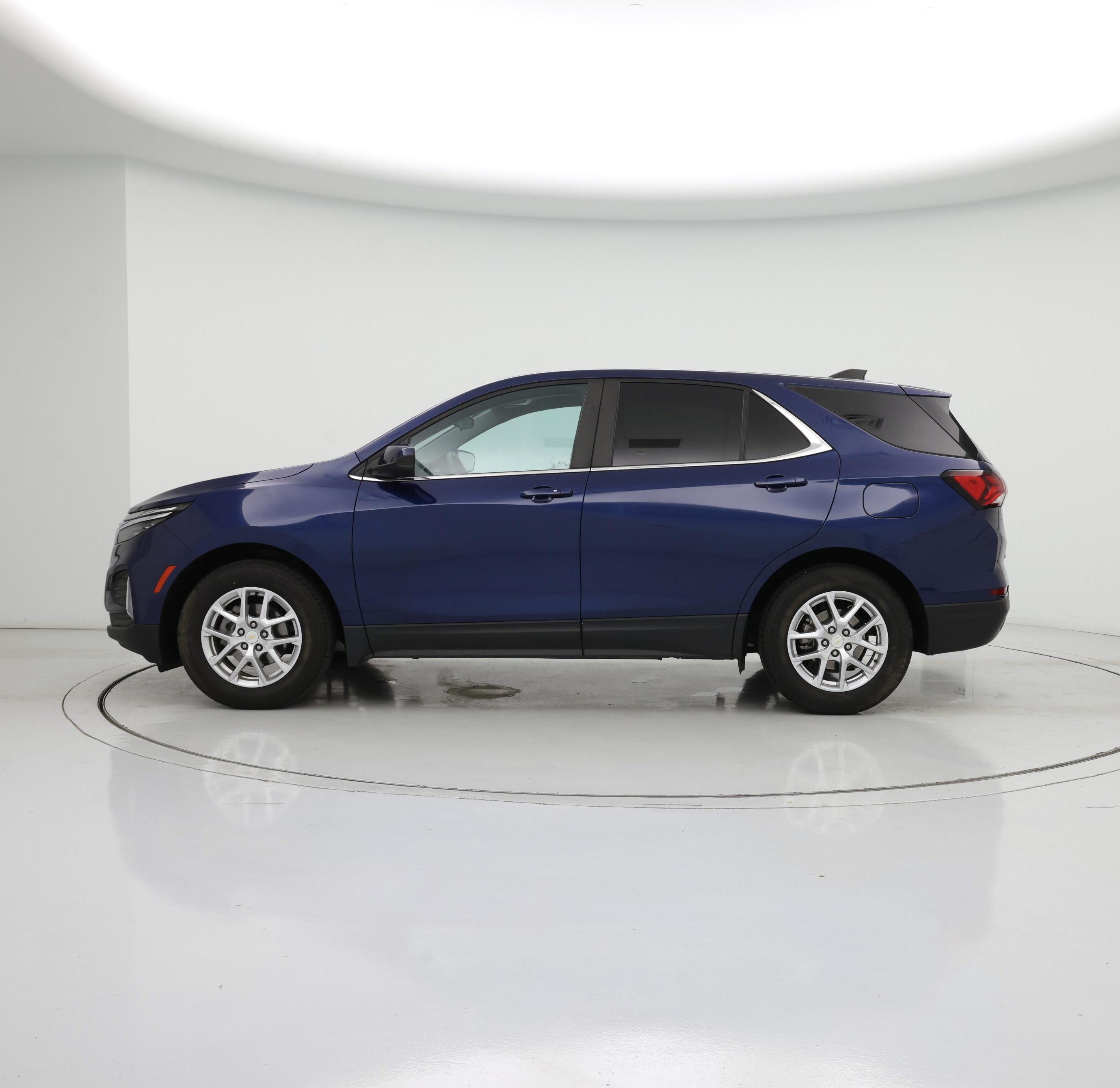 Thumbnail: 2023 Chevrolet Equinox - 3