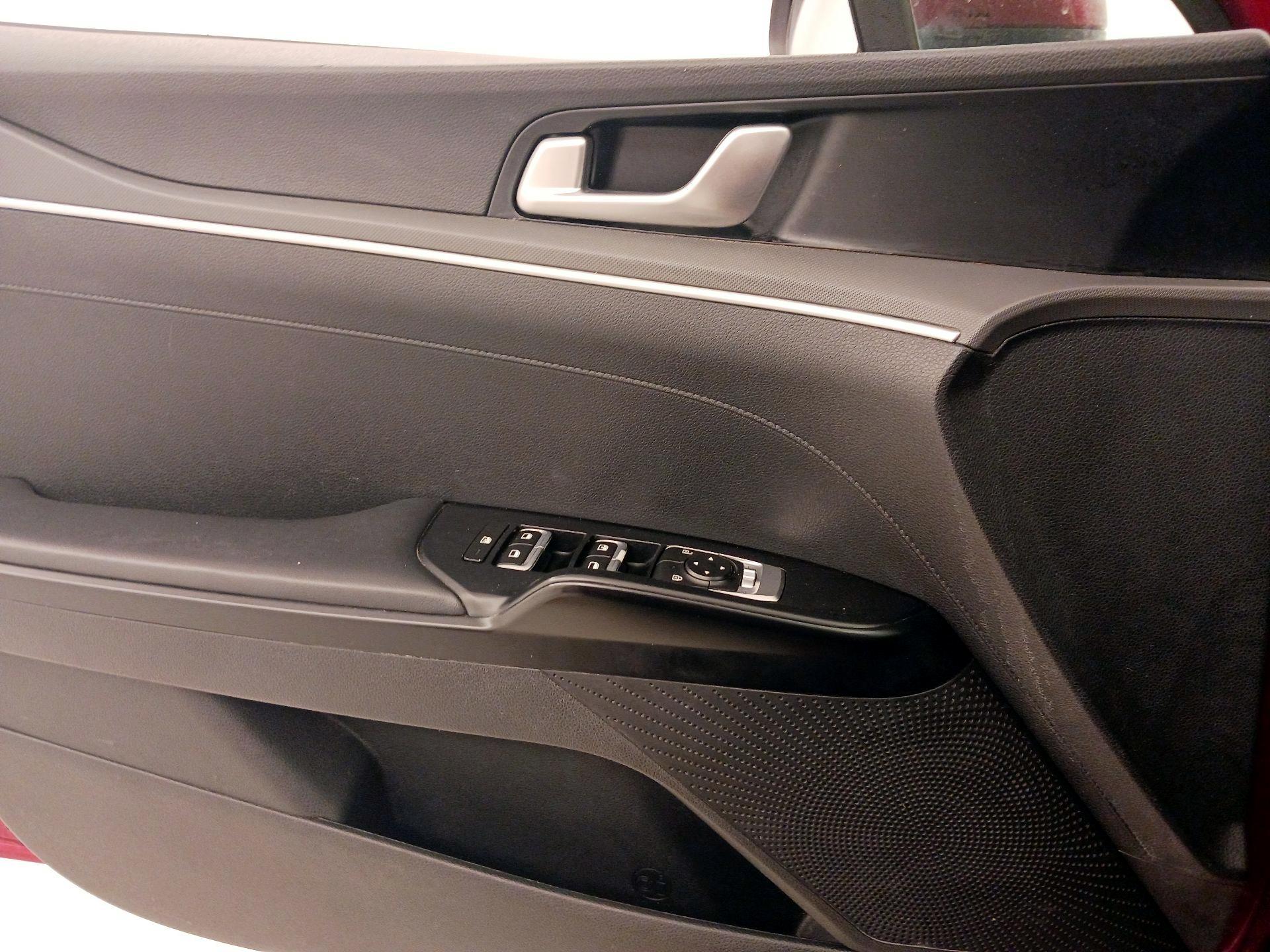 Thumbnail: 2022 Kia K5 - 12