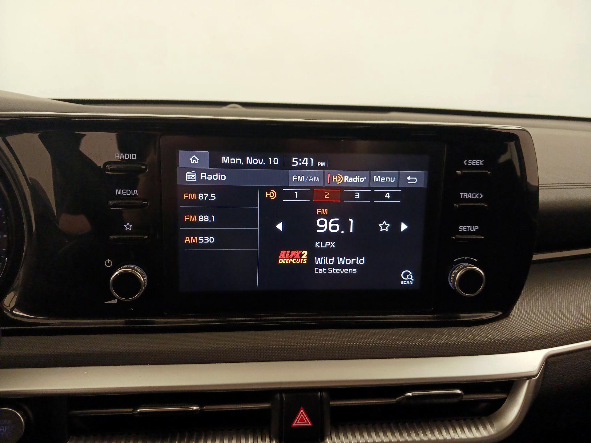 Thumbnail: 2022 Kia K5 - 16