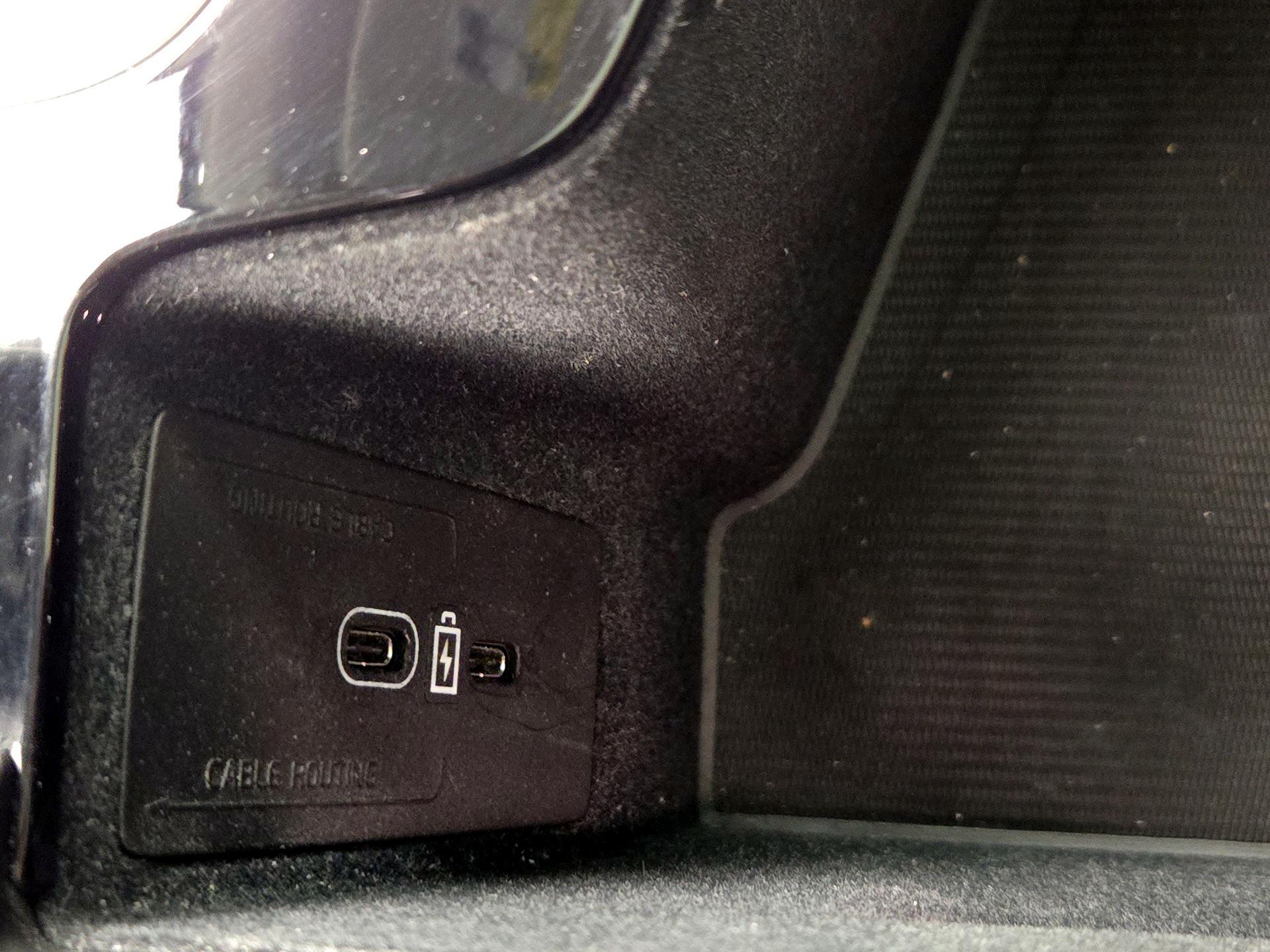 Thumbnail: 2022 Volvo XC60 - 18