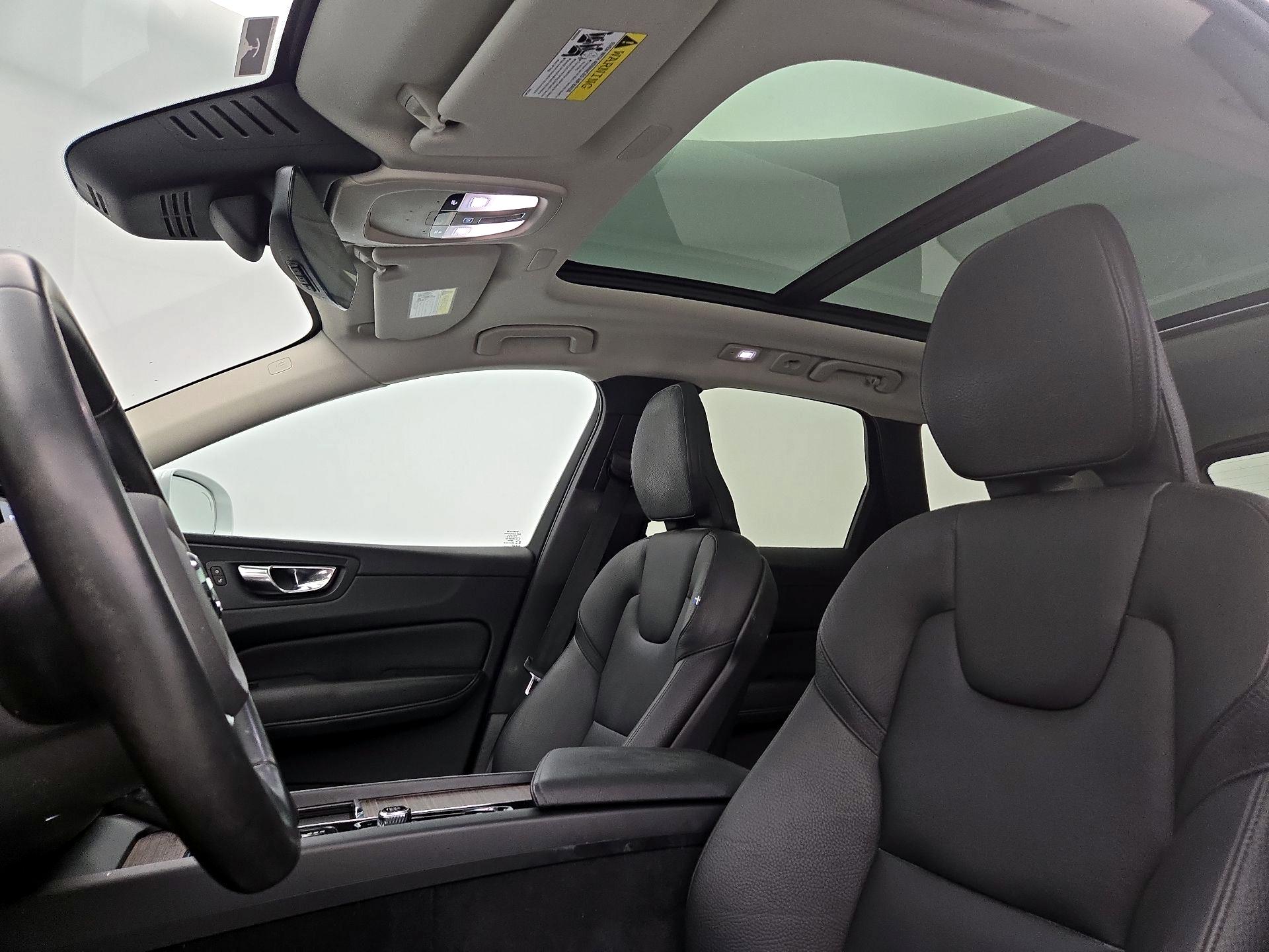 Thumbnail: 2022 Volvo XC60 - 19