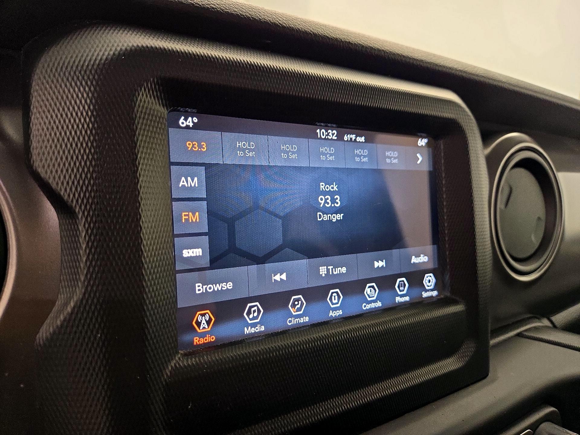 Thumbnail: 2021 Jeep Wrangler - 15