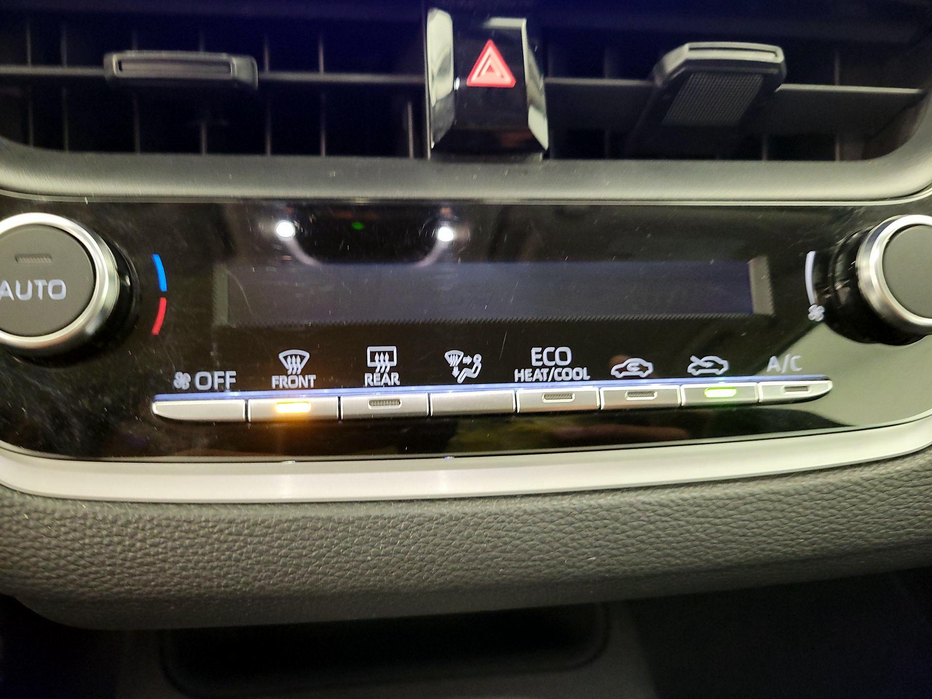 Thumbnail: 2024 Toyota Corolla - 16