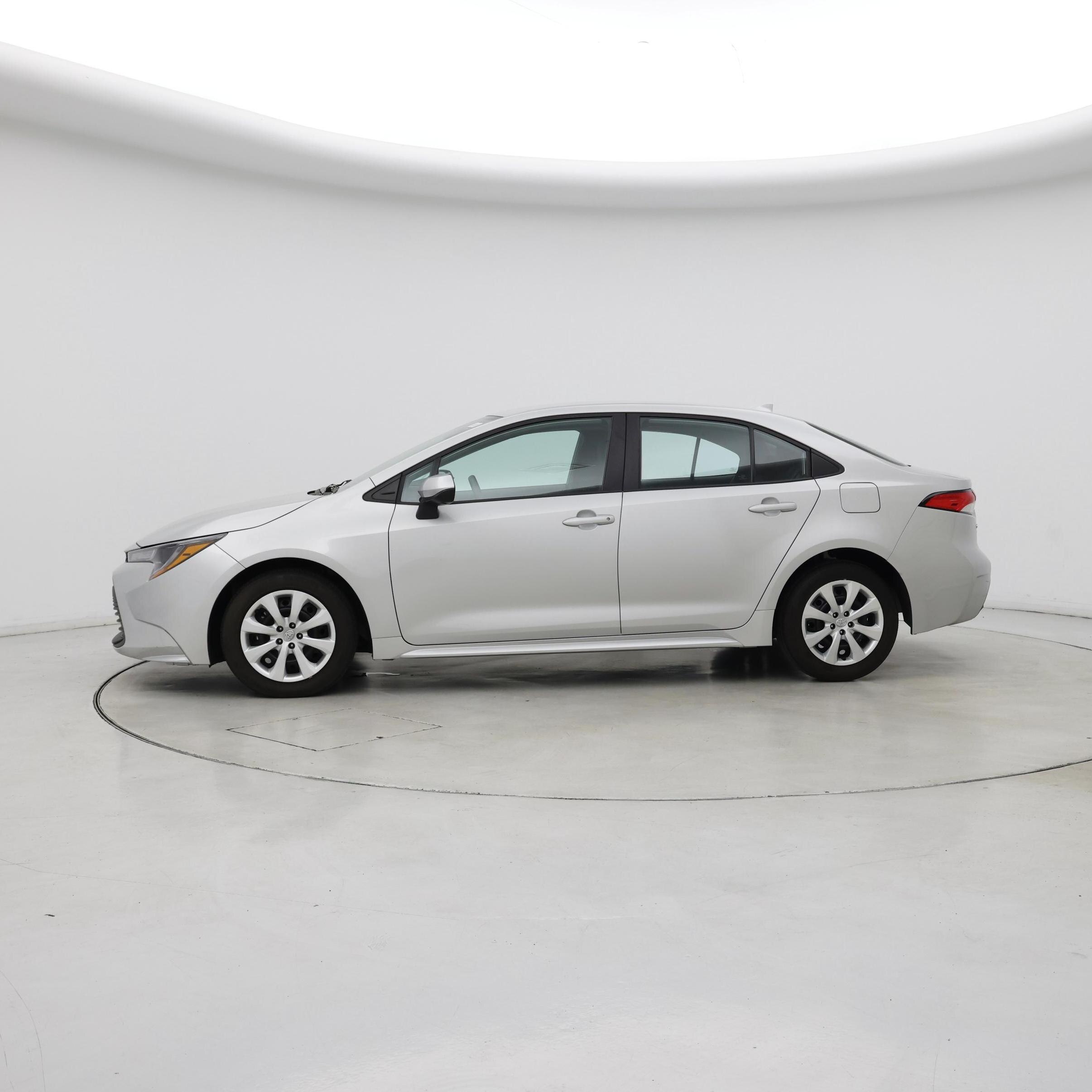 Thumbnail: 2024 Toyota Corolla - 3