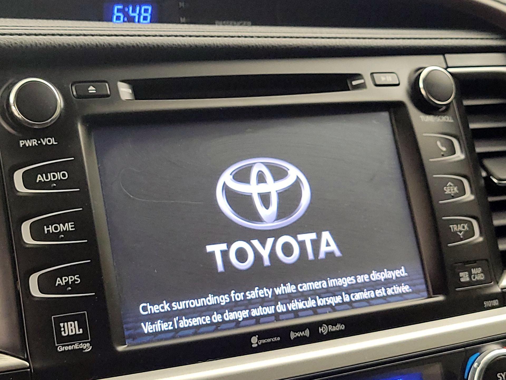 Thumbnail: 2018 Toyota Highlander - 15