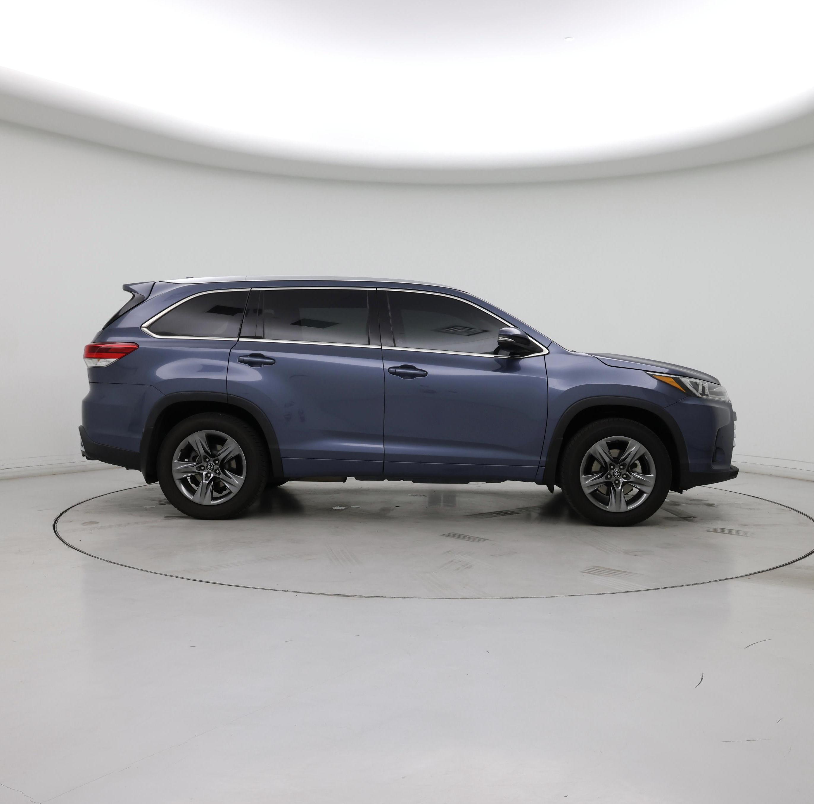 Thumbnail: 2018 Toyota Highlander - 7