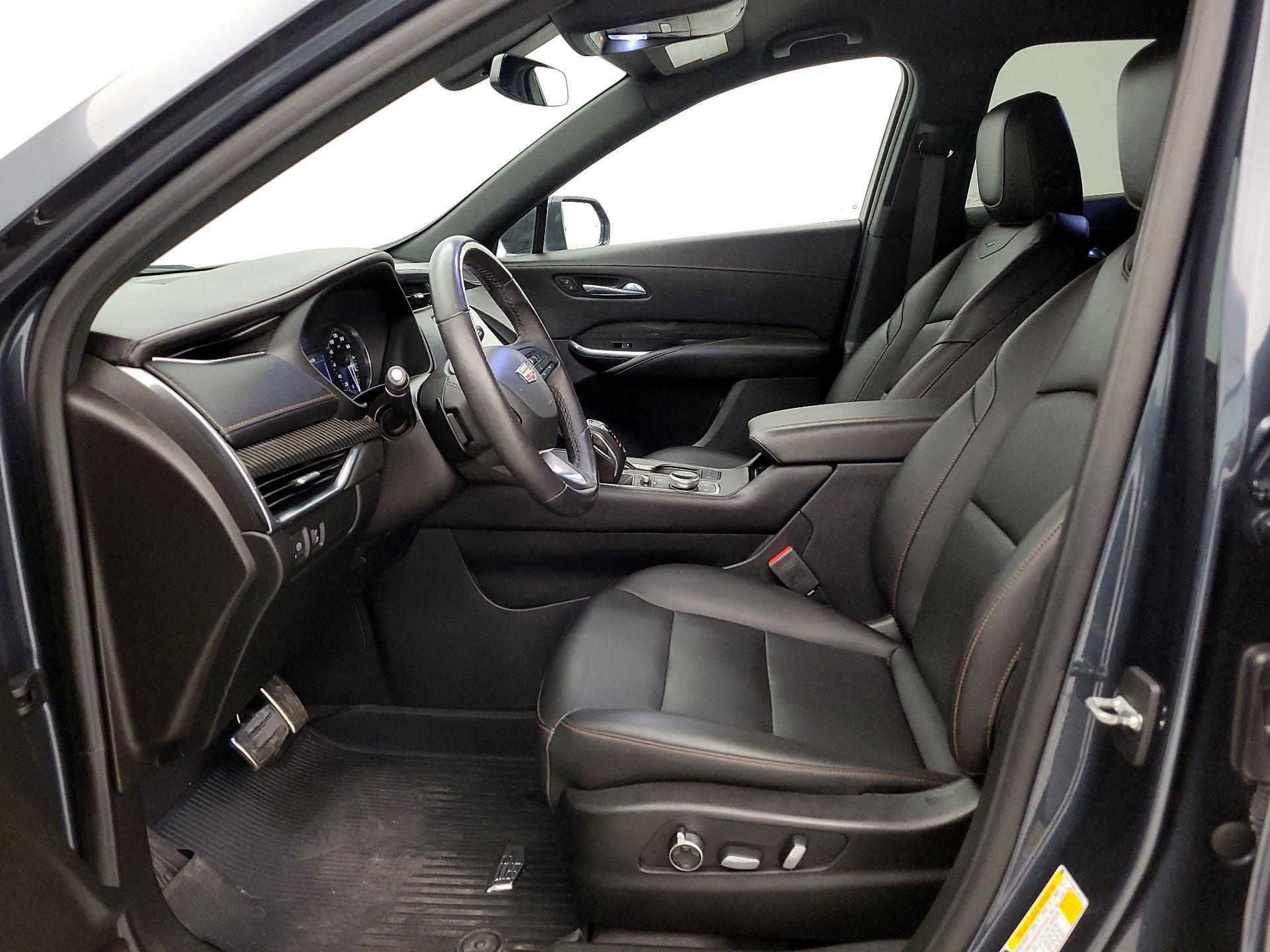 Thumbnail: 2019 Cadillac XT4 - 11