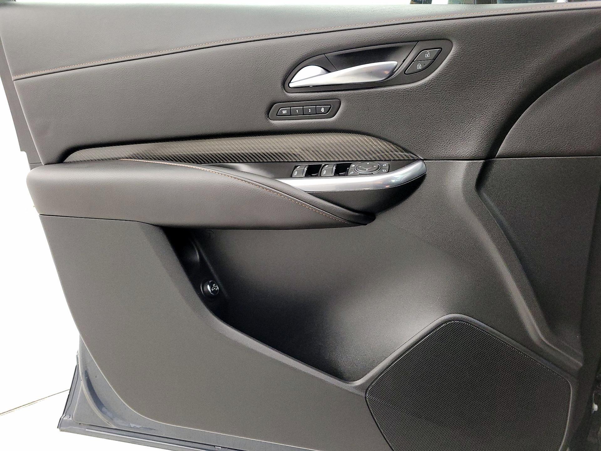 Thumbnail: 2019 Cadillac XT4 - 12