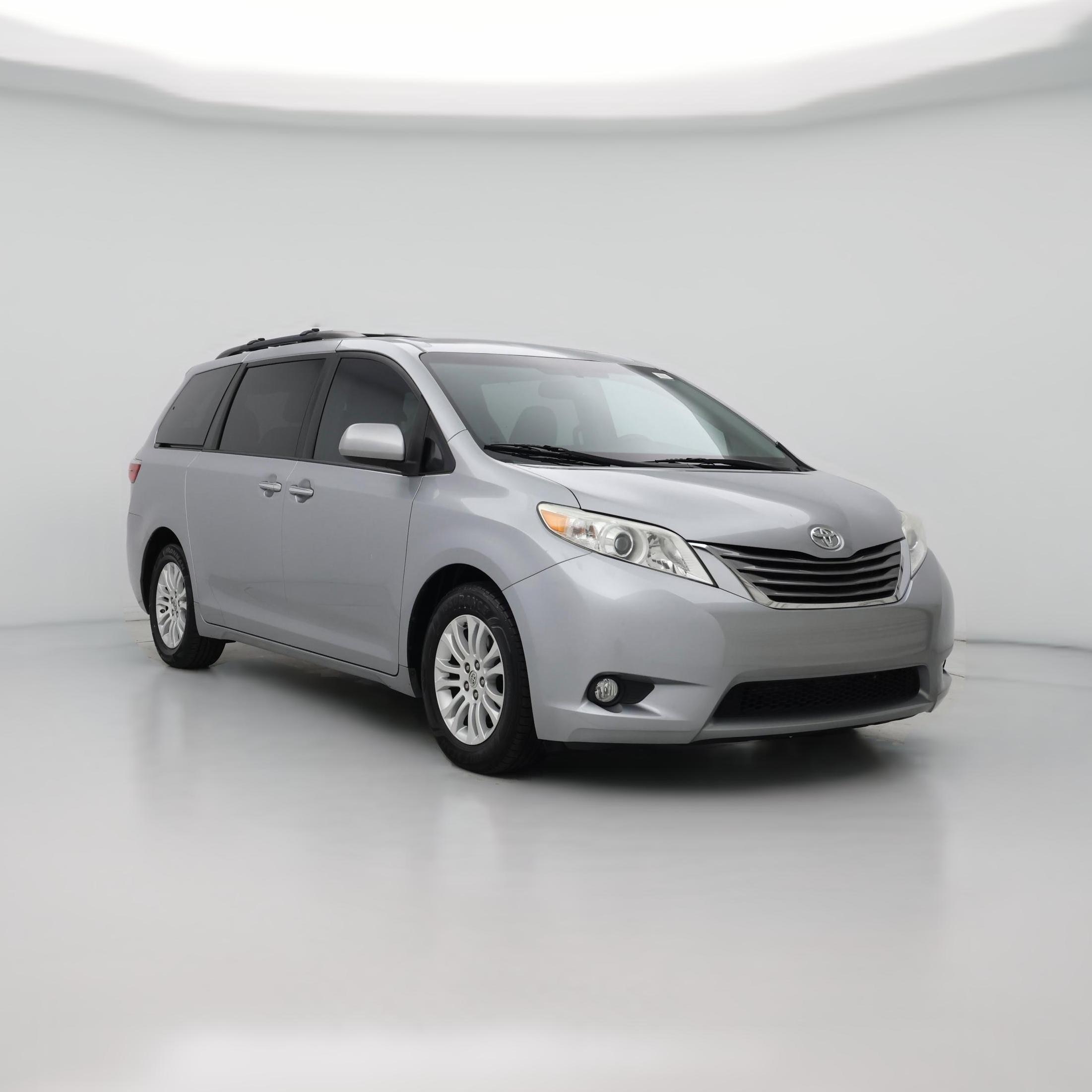 Thumbnail: 2015 Toyota Sienna - 1