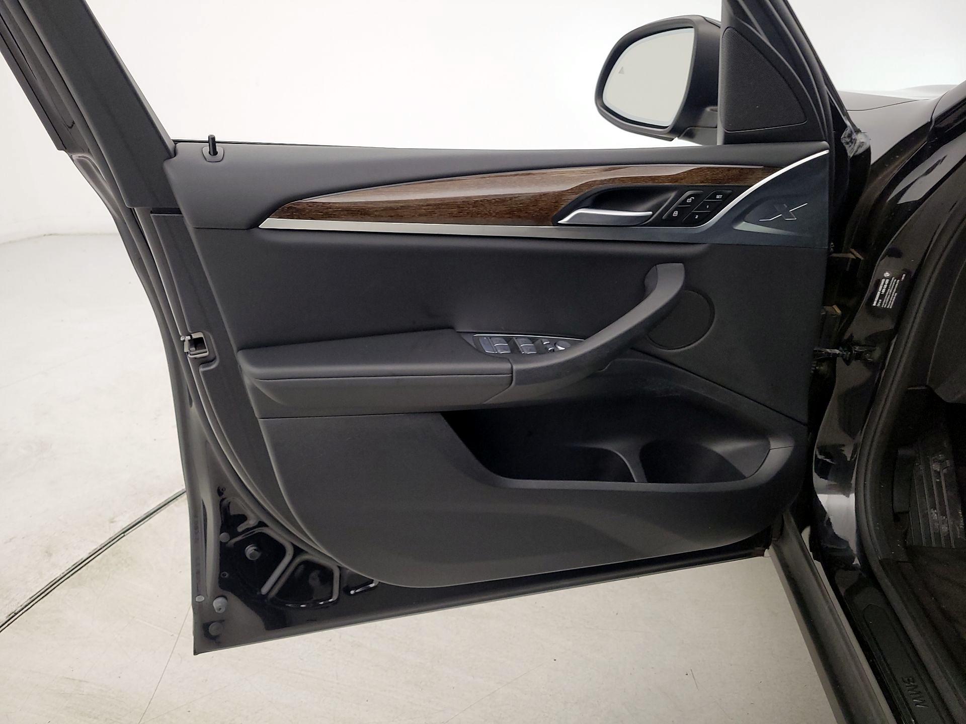 Thumbnail: 2022 BMW X3 - 12