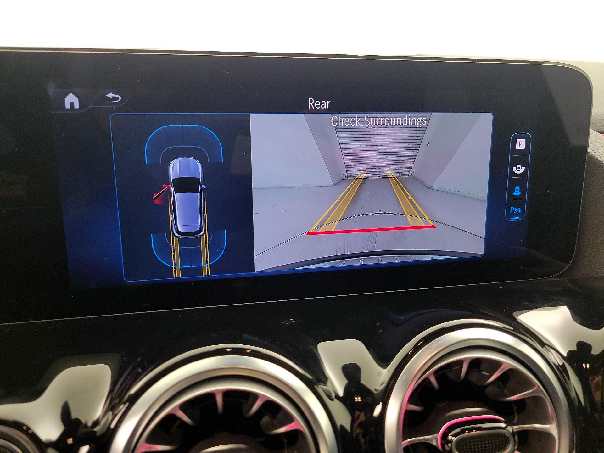 Thumbnail: 2025 Mercedes-Benz GLA - 14