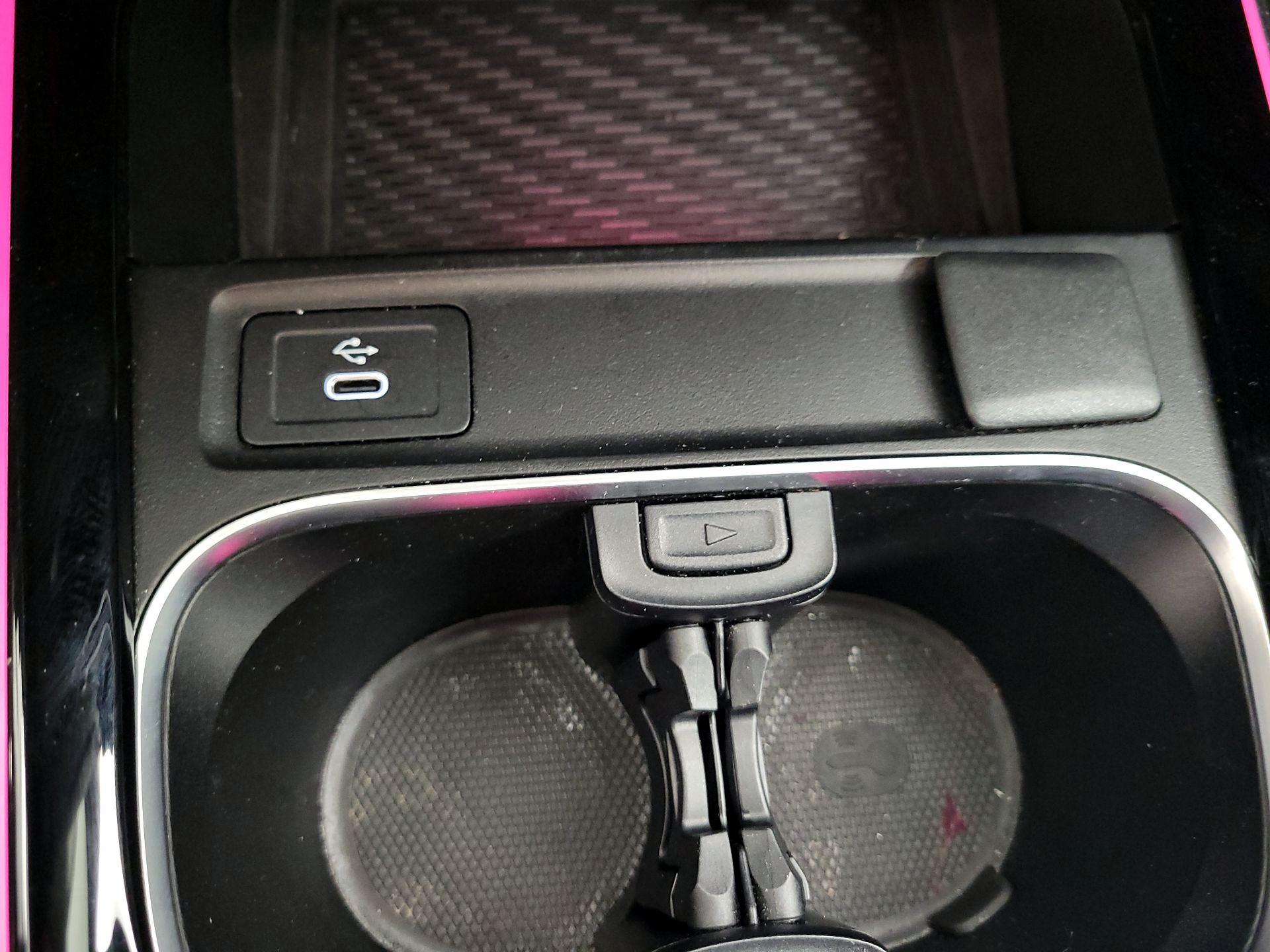 Thumbnail: 2025 Mercedes-Benz GLA - 18