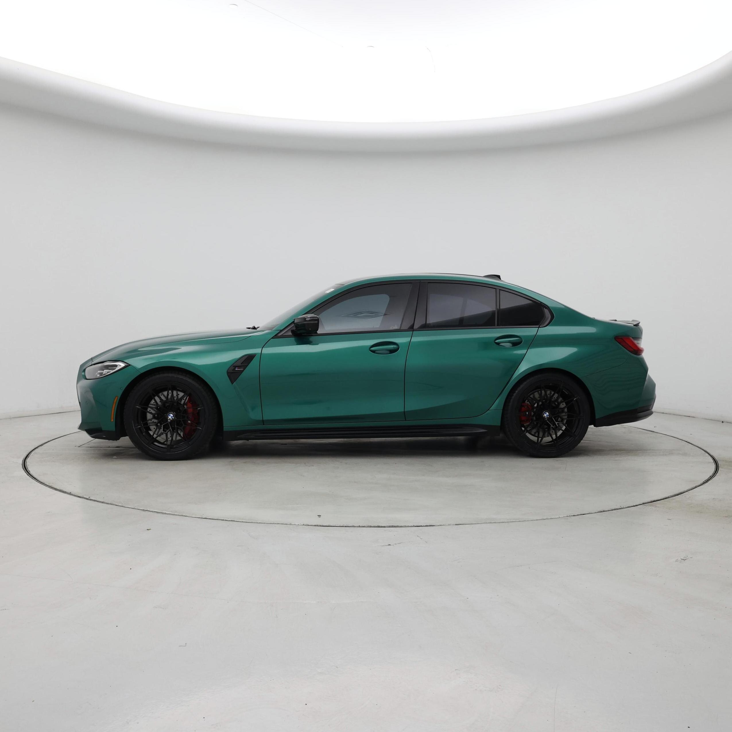 Thumbnail: 2022 BMW M3 - 3