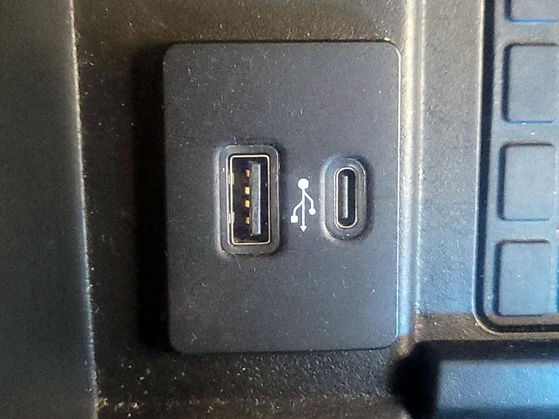 Thumbnail: 2023 Ford Expedition - 19