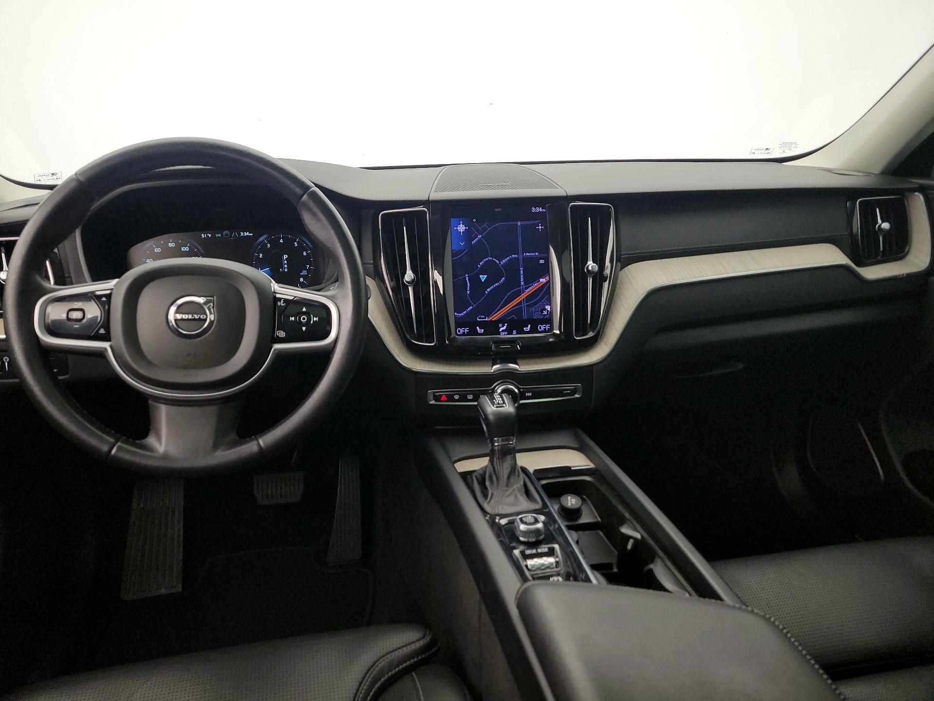 Thumbnail: 2021 Volvo XC60 - 9