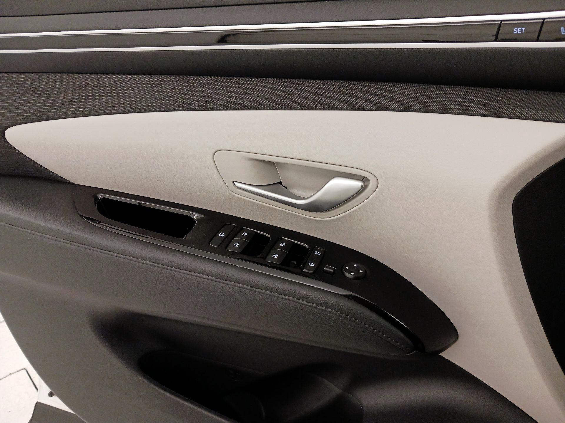 Thumbnail: 2023 Hyundai Tucson - 12