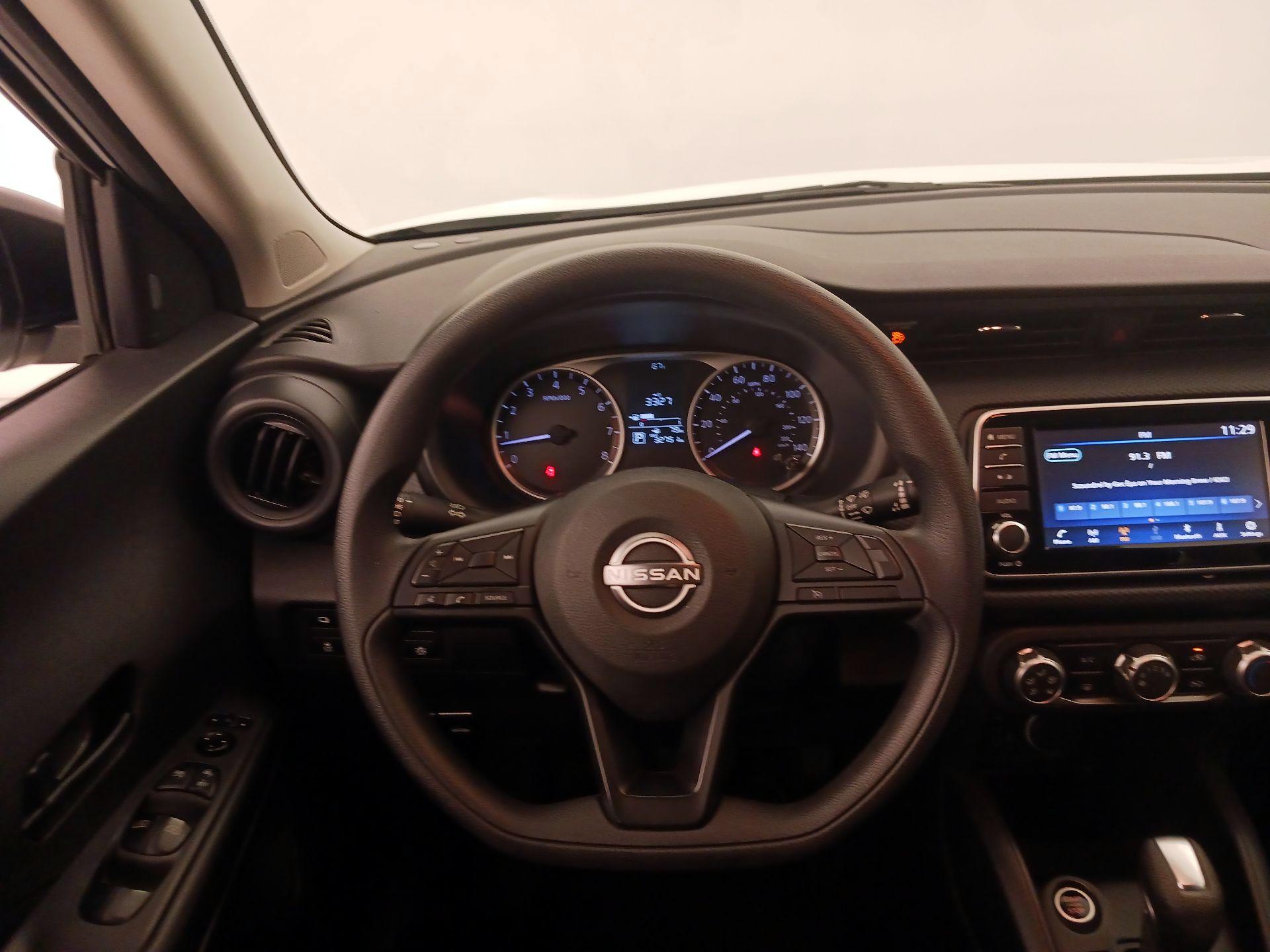 Thumbnail: 2023 Nissan Kicks - 10