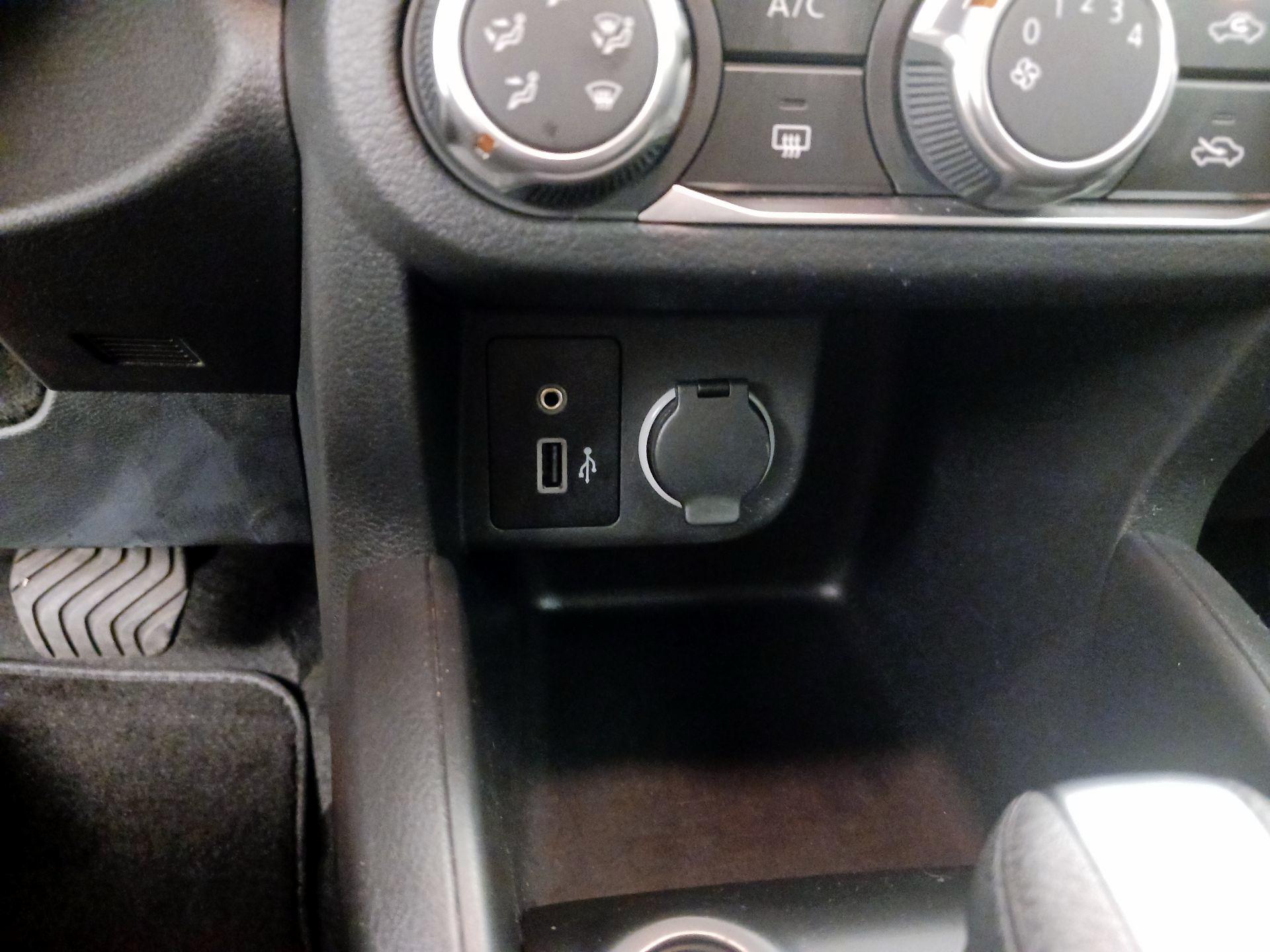 Thumbnail: 2023 Nissan Kicks - 19