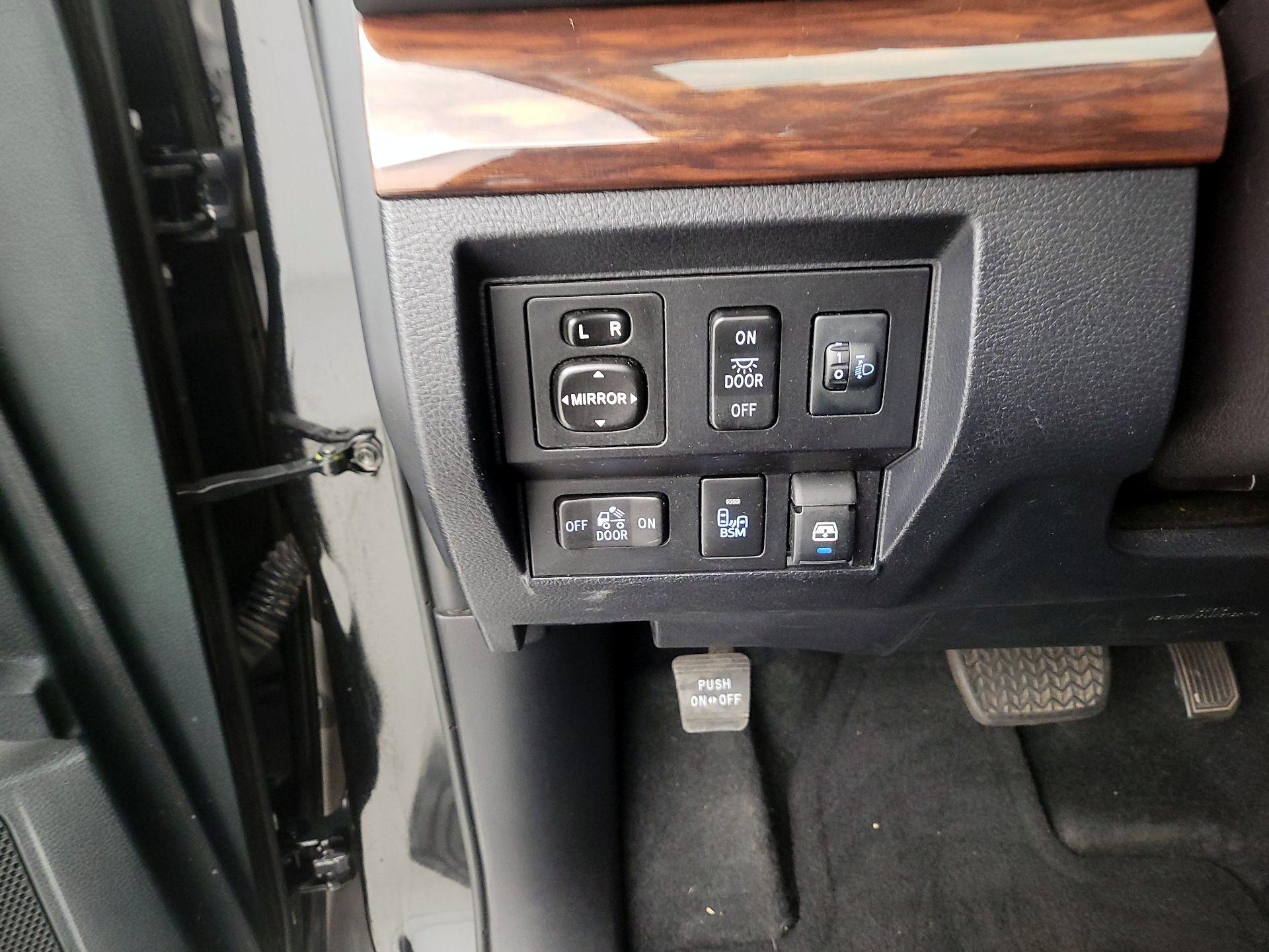 Thumbnail: 2017 Toyota Tundra - 13