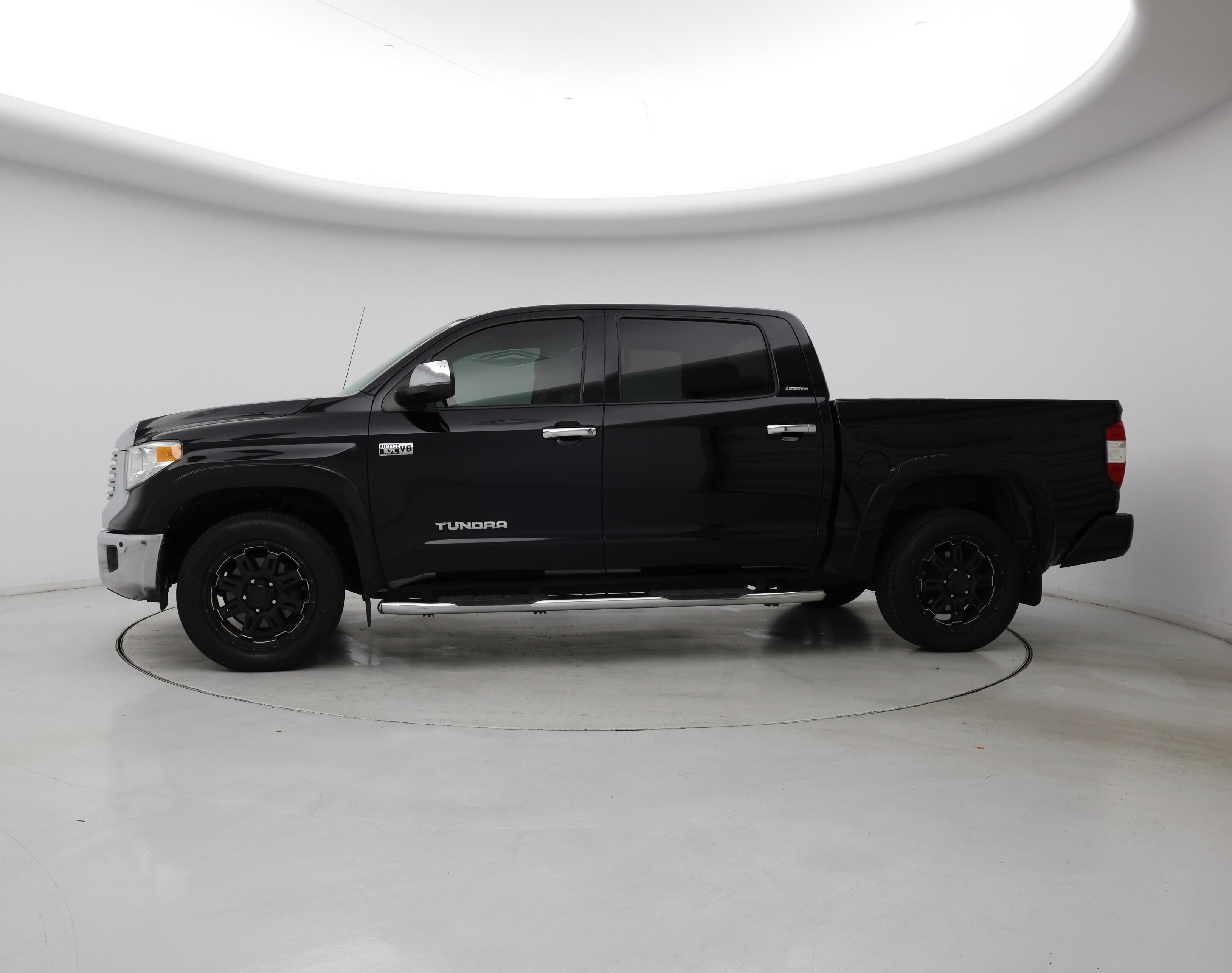 Thumbnail: 2017 Toyota Tundra - 3