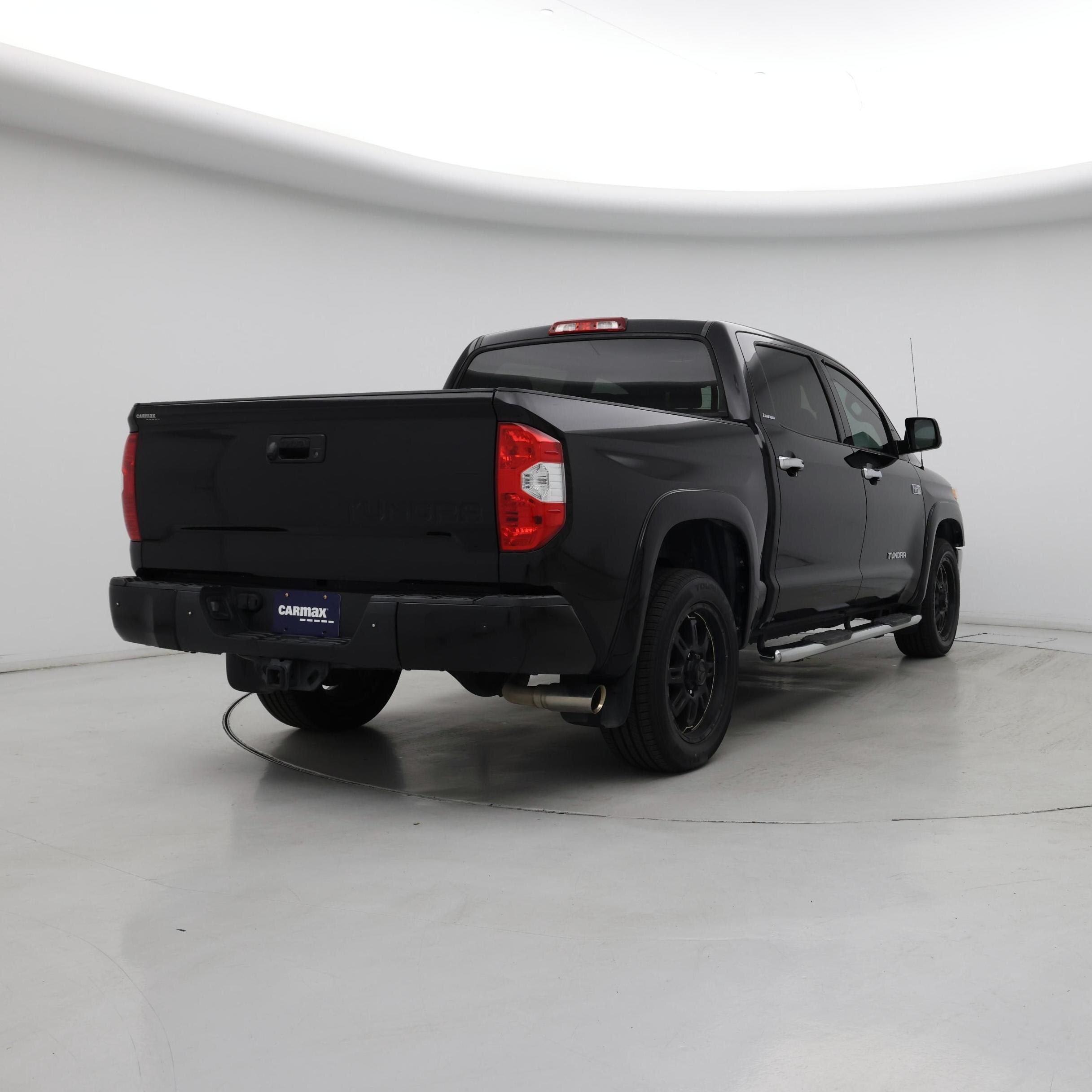 Thumbnail: 2017 Toyota Tundra - 8