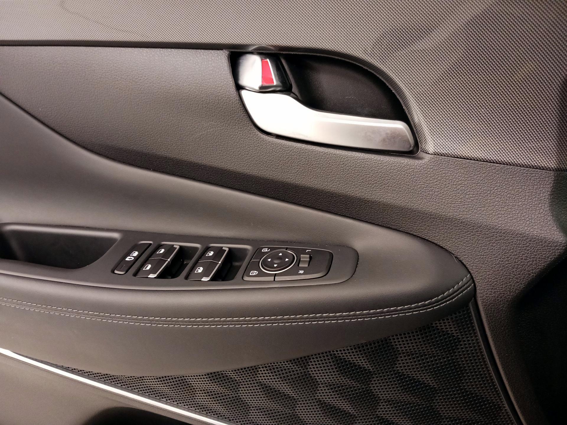 Thumbnail: 2022 Hyundai Santa Fe - 12