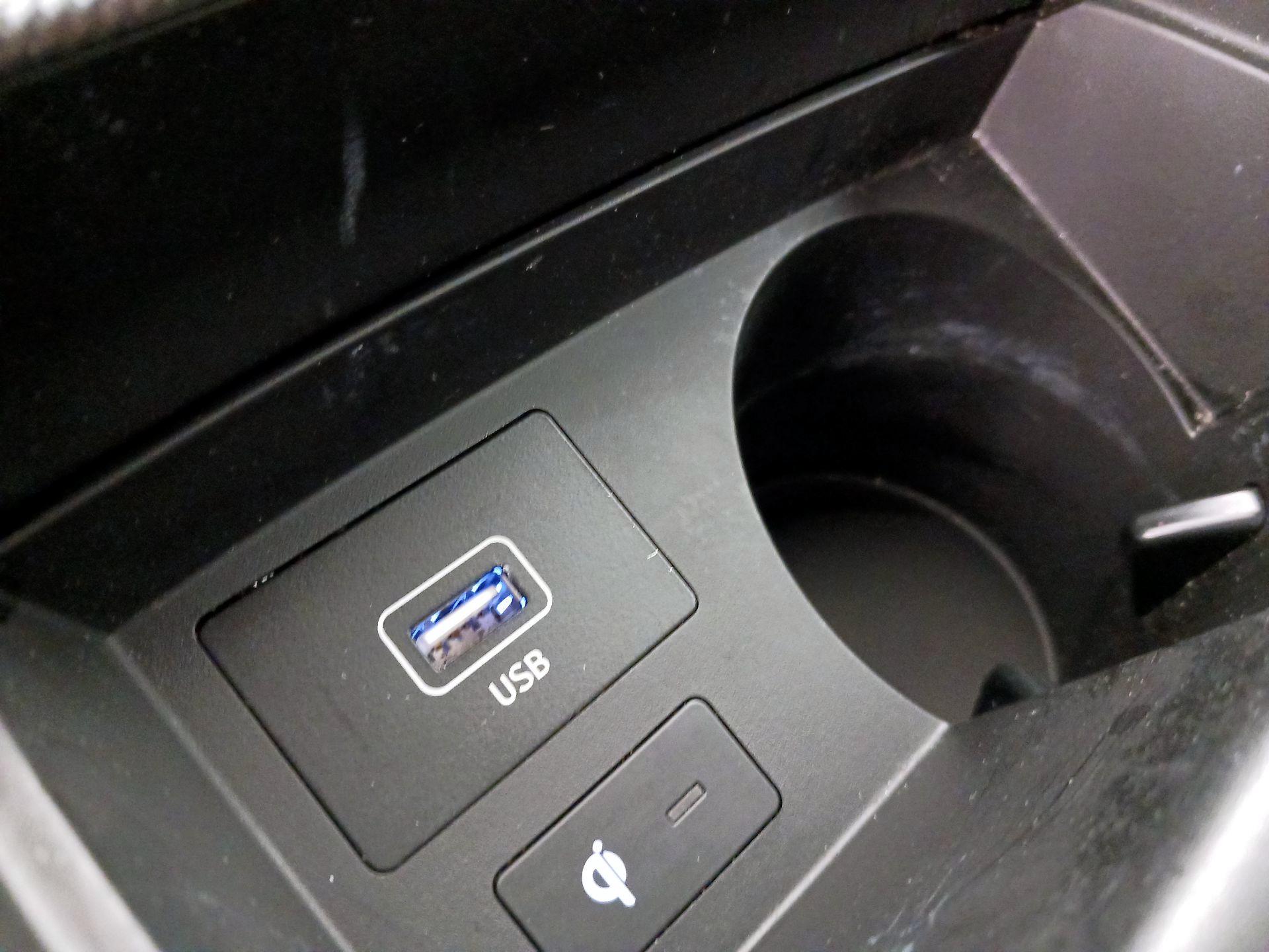 Thumbnail: 2022 Hyundai Santa Fe - 18