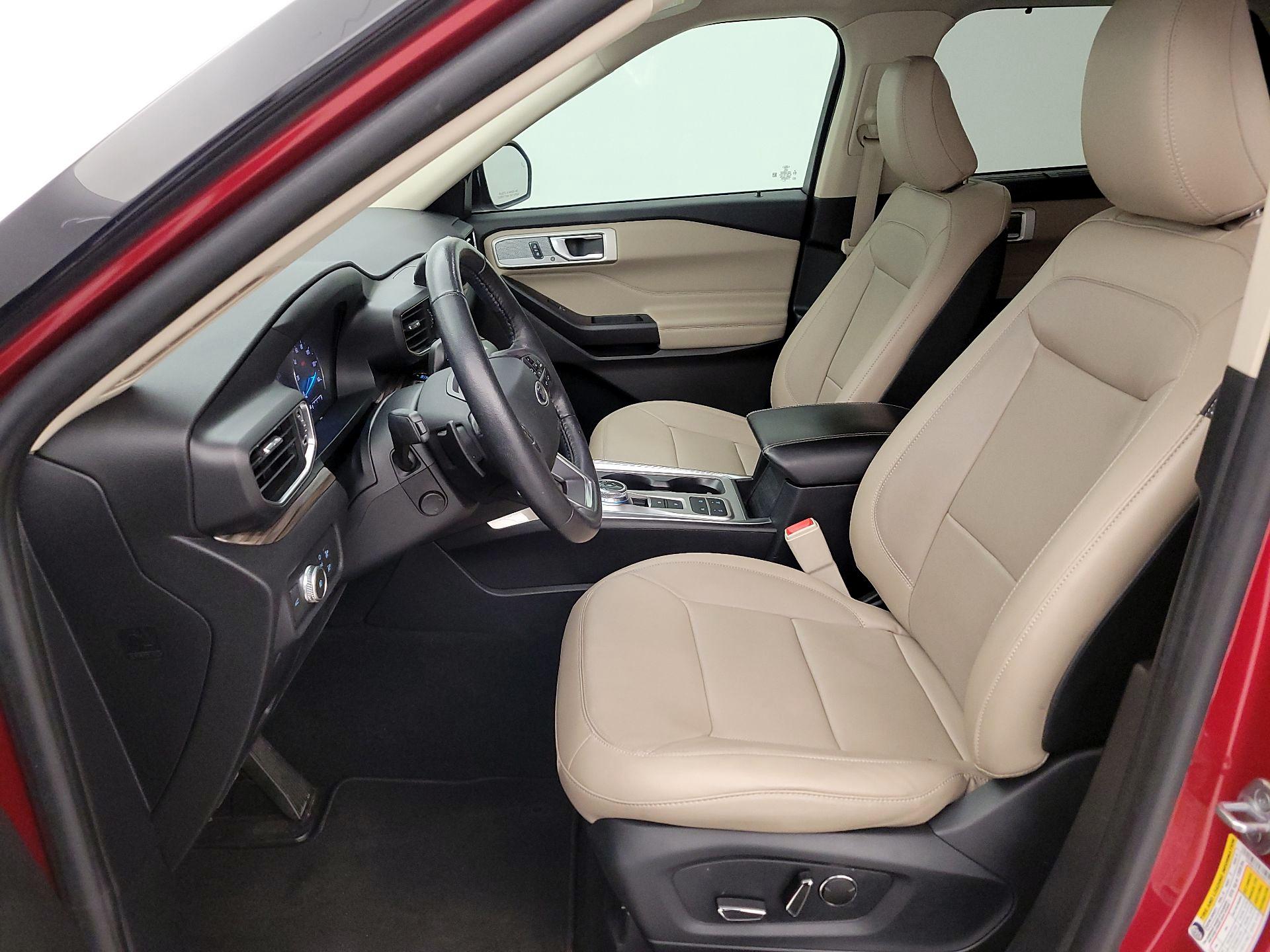 Thumbnail: 2020 Ford Explorer - 11