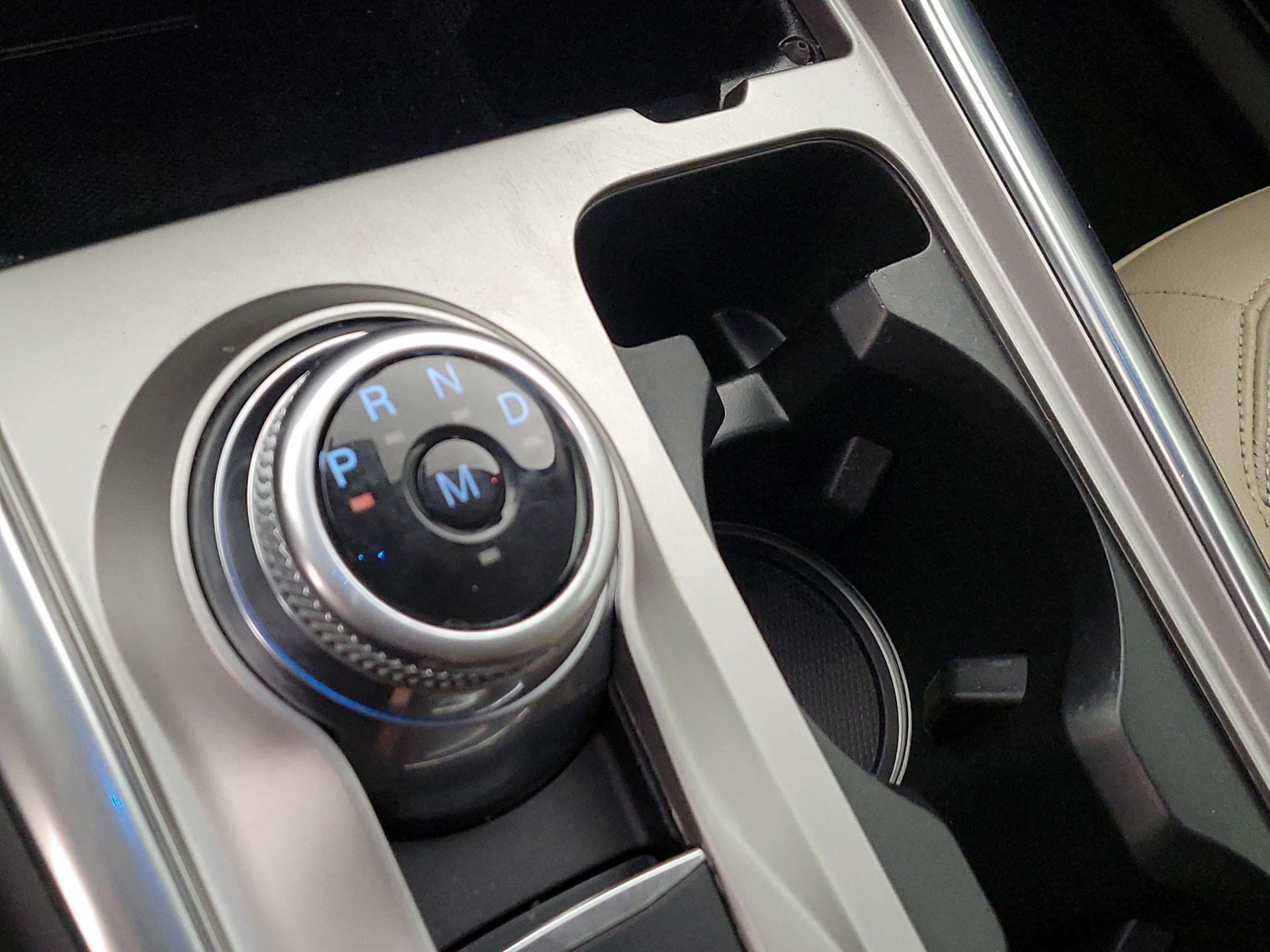 Thumbnail: 2020 Ford Explorer - 18