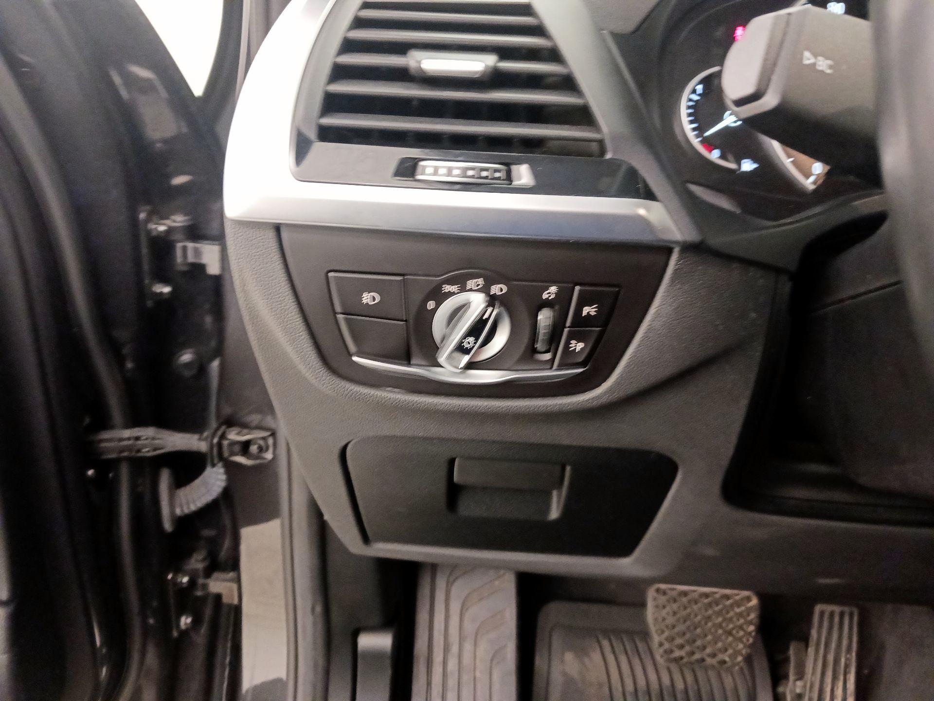 Thumbnail: 2019 BMW X3 - 13