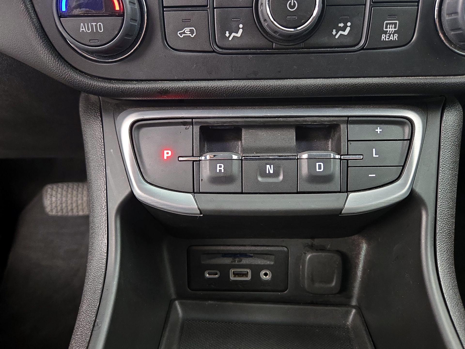 Thumbnail: 2024 GMC Terrain - 17