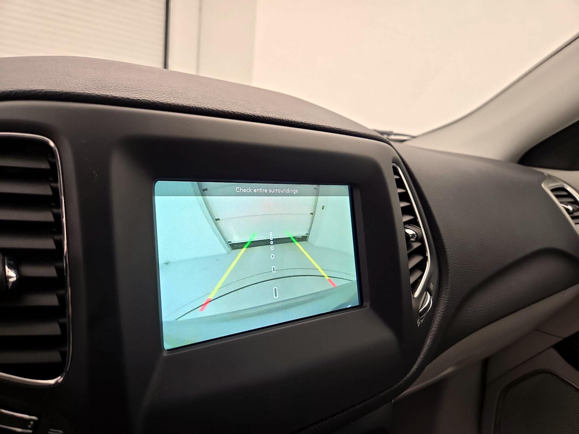 Thumbnail: 2020 Jeep Compass - 14