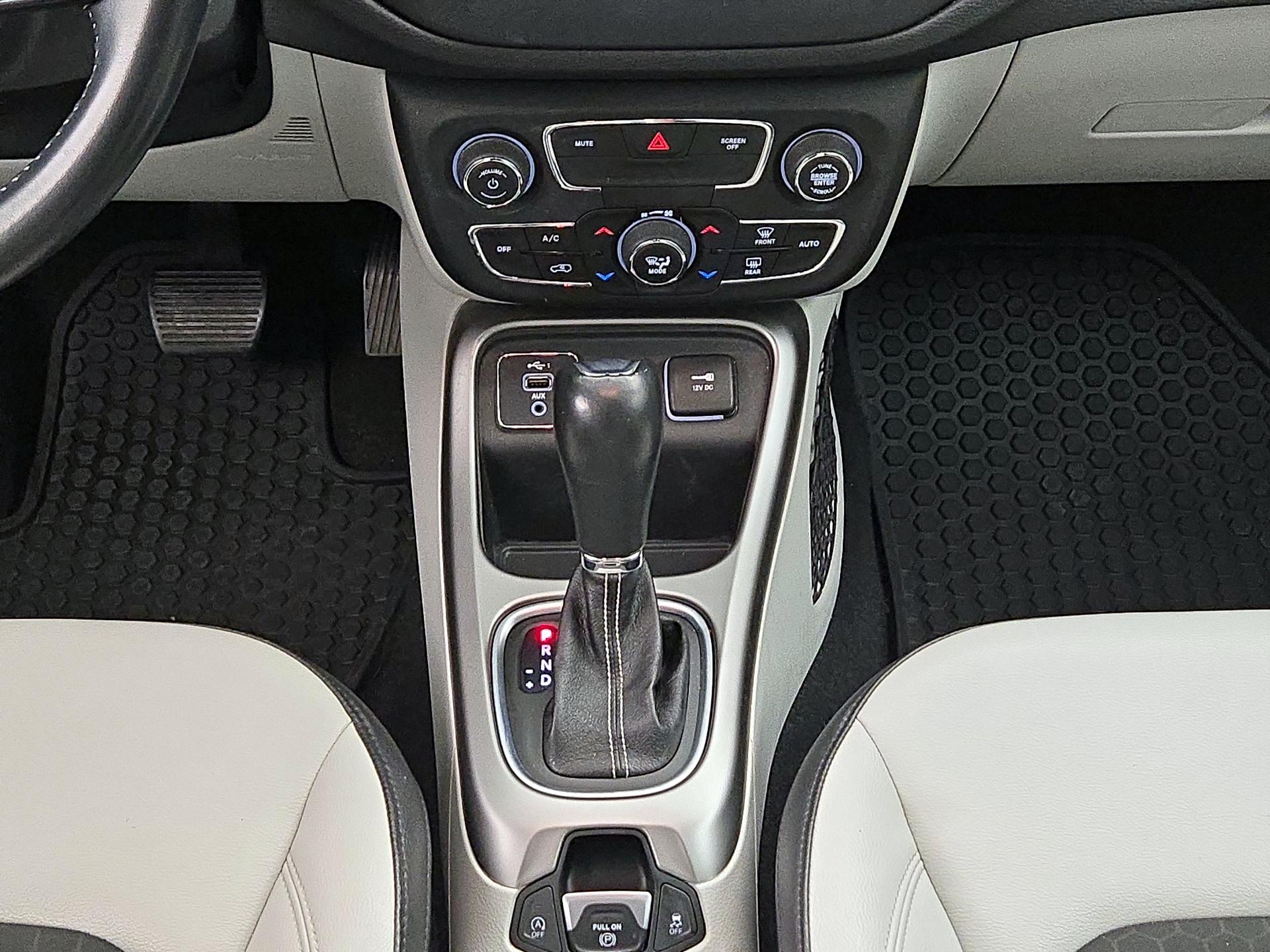 Thumbnail: 2020 Jeep Compass - 17