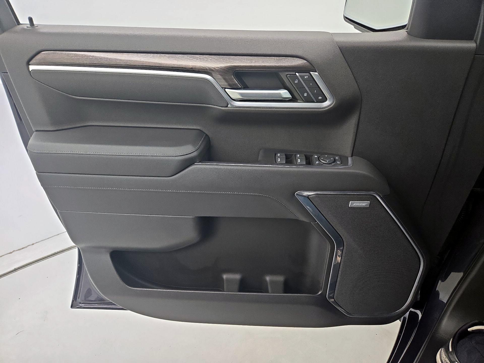 Thumbnail: 2022 Chevrolet Silverado 1500 - 12