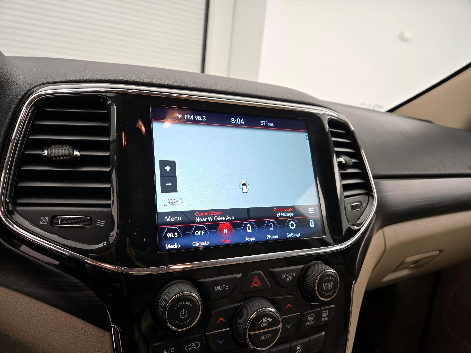 Thumbnail: 2022 Jeep Grand Cherokee - 14