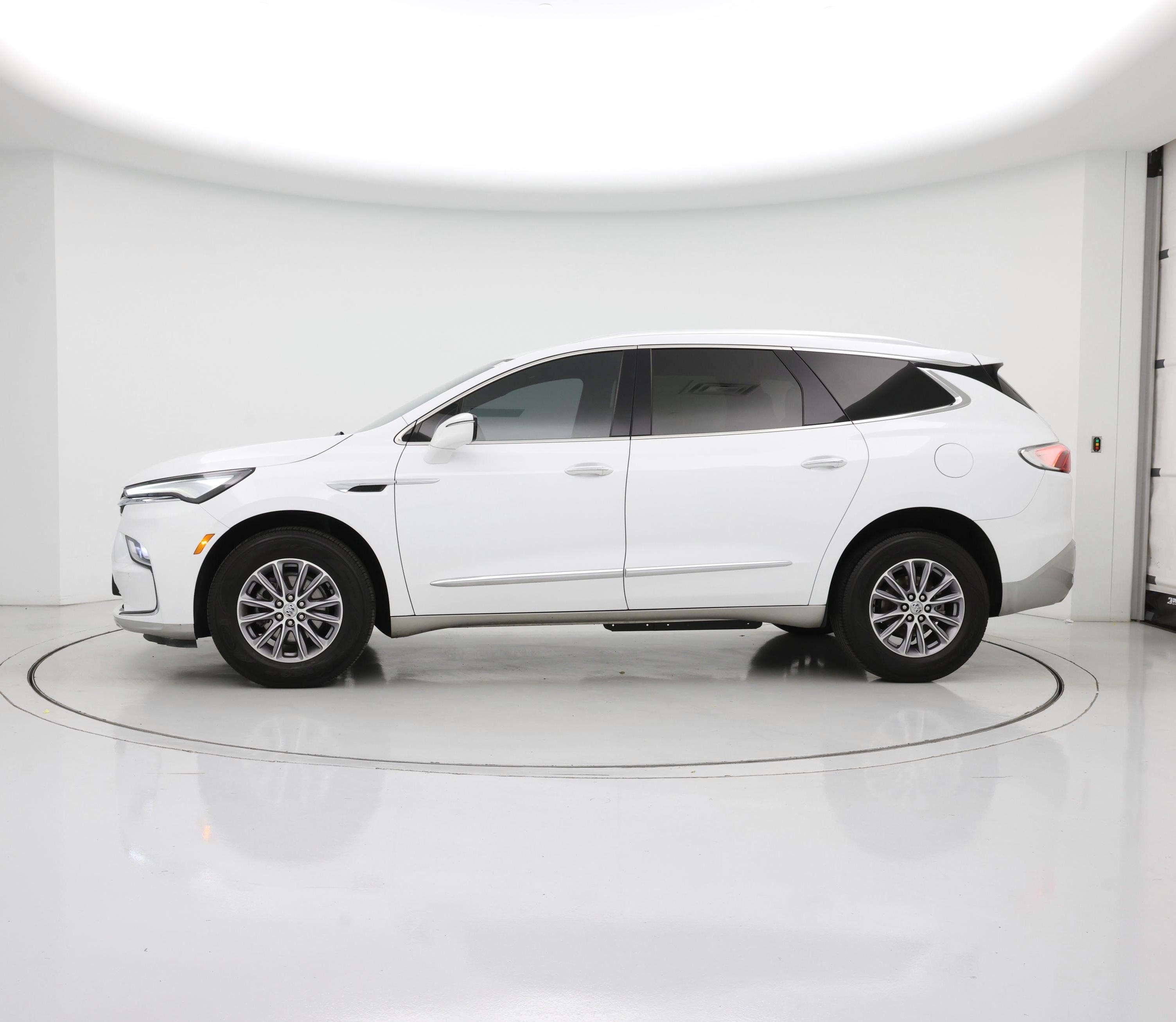 Thumbnail: 2023 Buick Enclave - 3