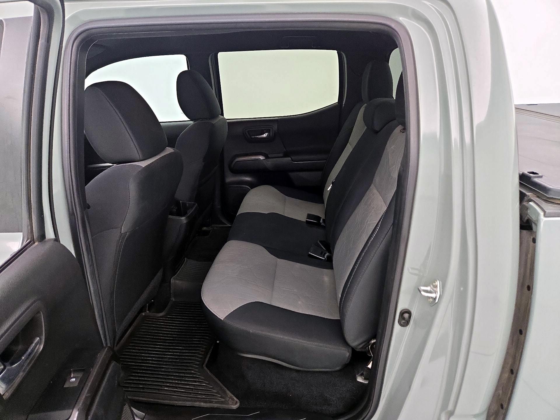 Thumbnail: 2022 Toyota Tacoma - 19