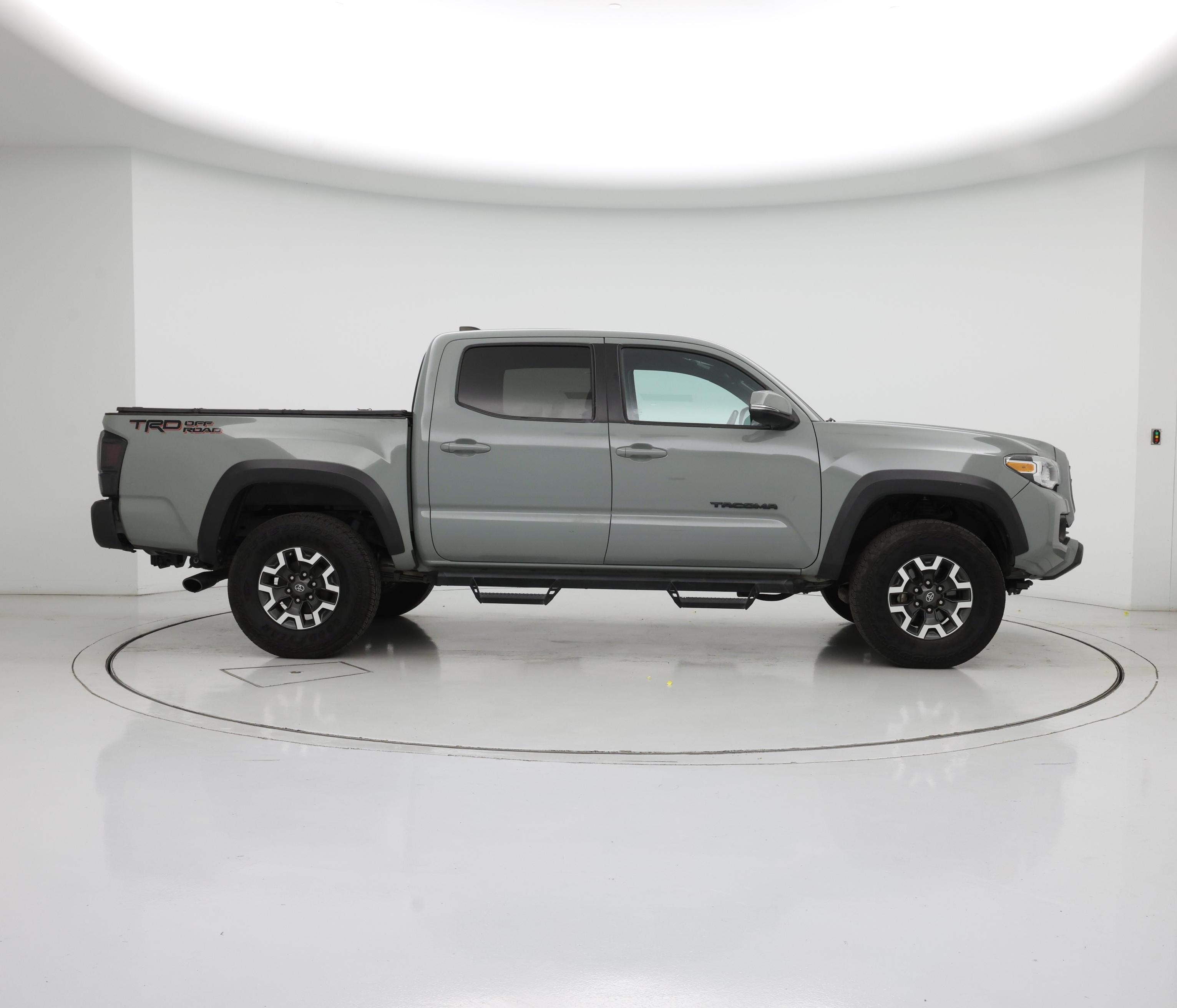 Thumbnail: 2022 Toyota Tacoma - 7