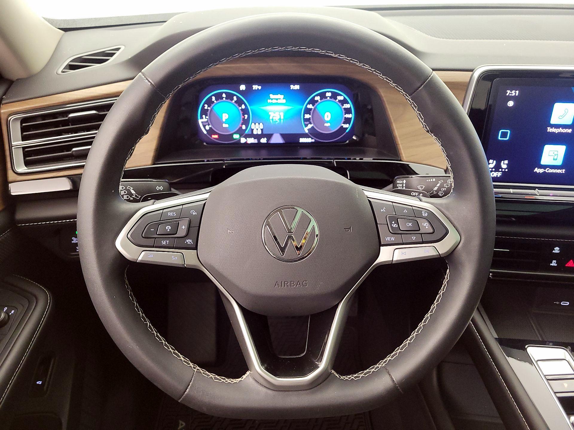 Thumbnail: 2024 Volkswagen Atlas - 10