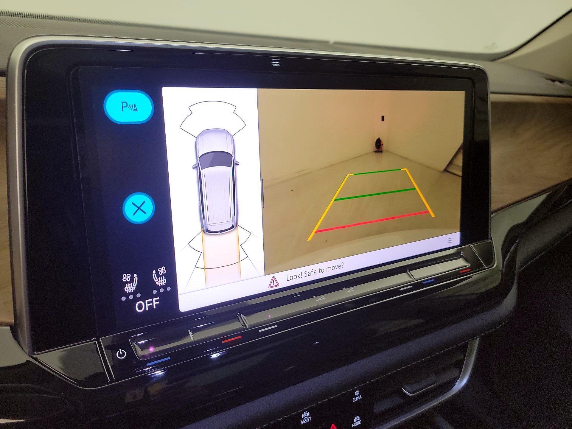 Thumbnail: 2024 Volkswagen Atlas - 14