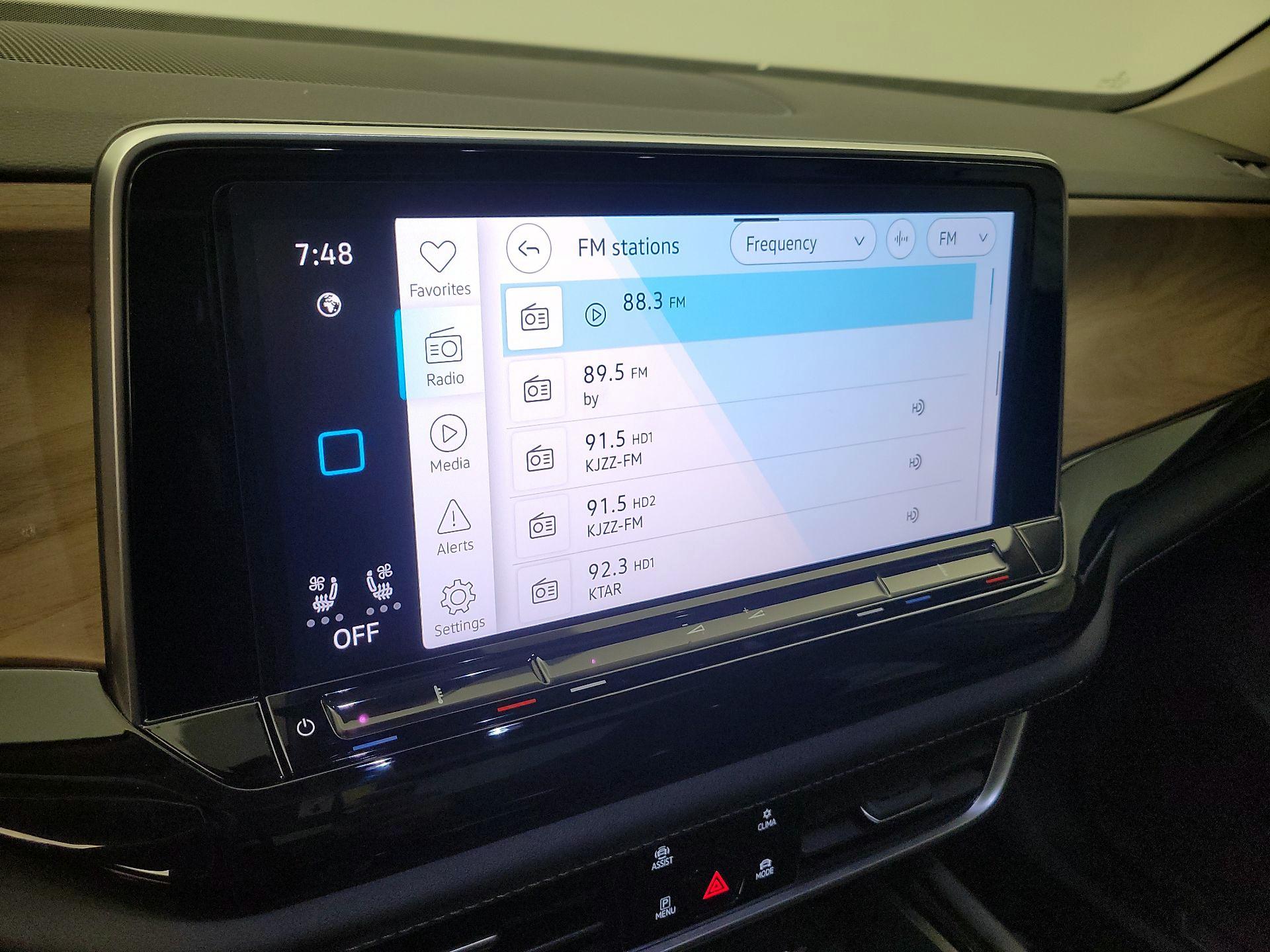 Thumbnail: 2024 Volkswagen Atlas - 15