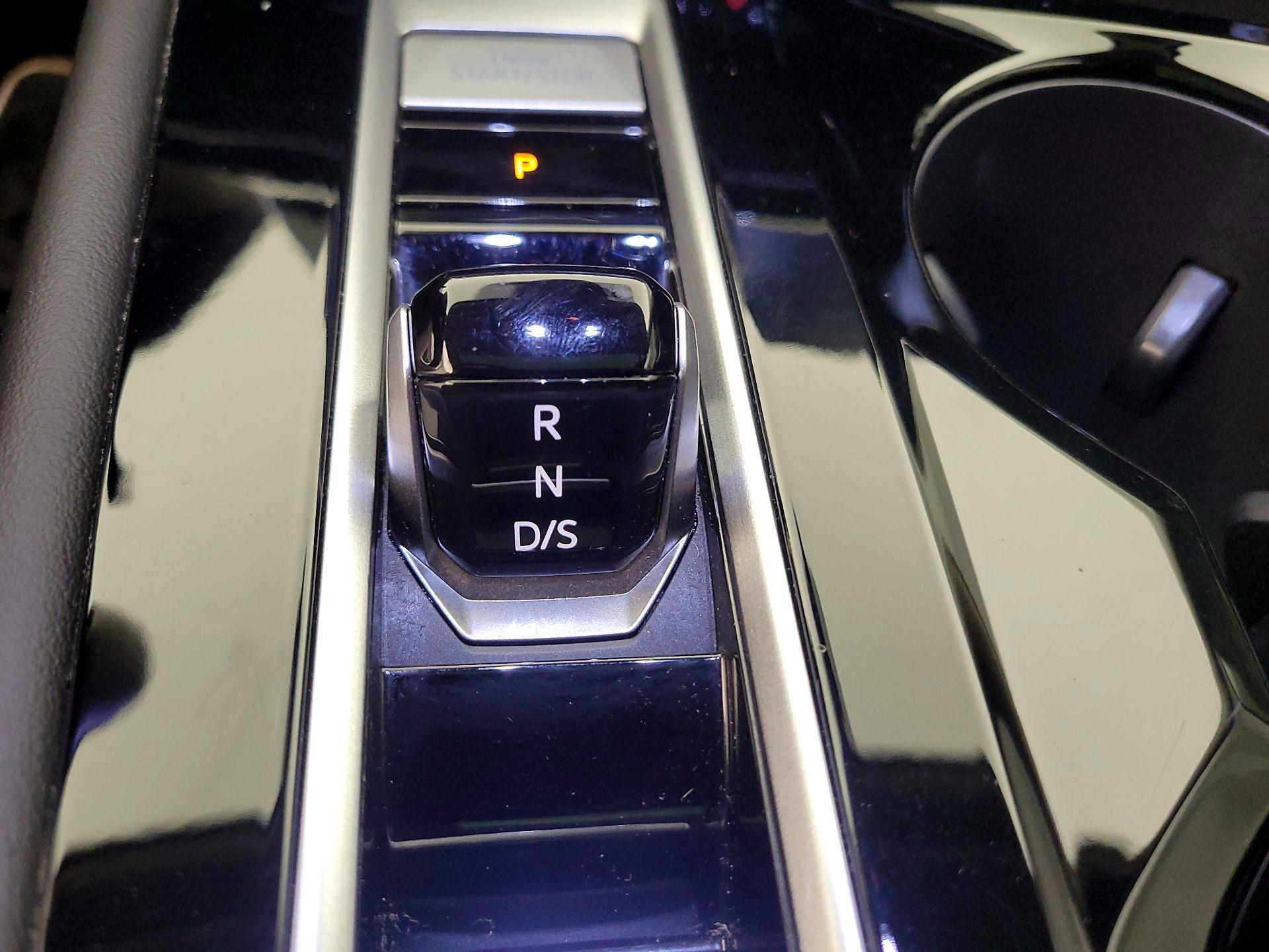 Thumbnail: 2024 Volkswagen Atlas - 17