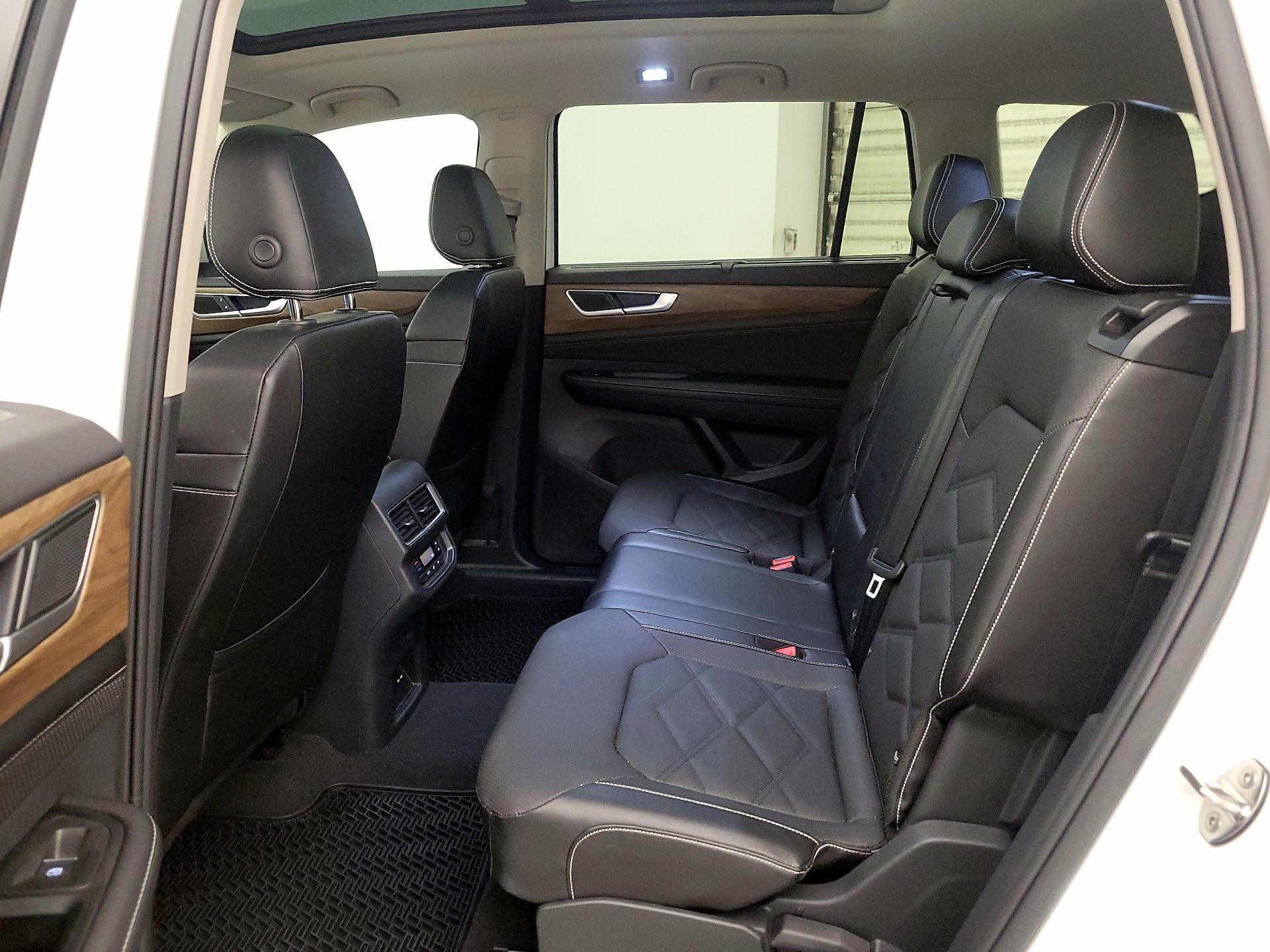 Thumbnail: 2024 Volkswagen Atlas - 20